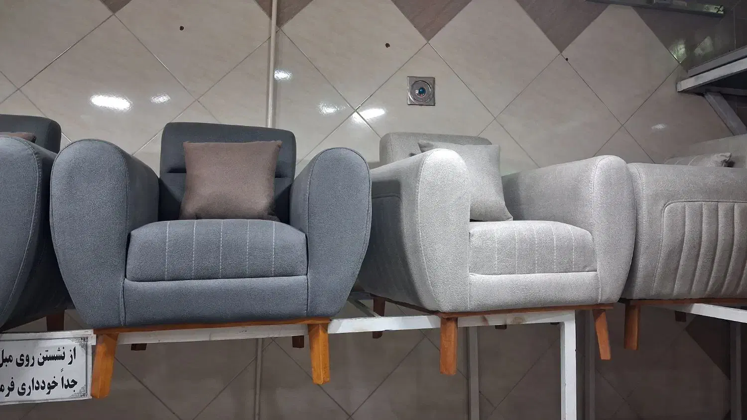 مبل جدیدمستقیم از خود خود تولید کننده بفرمائید|مبلمان خانگی و میز عسلی|قم, ولیعصر|دیوار