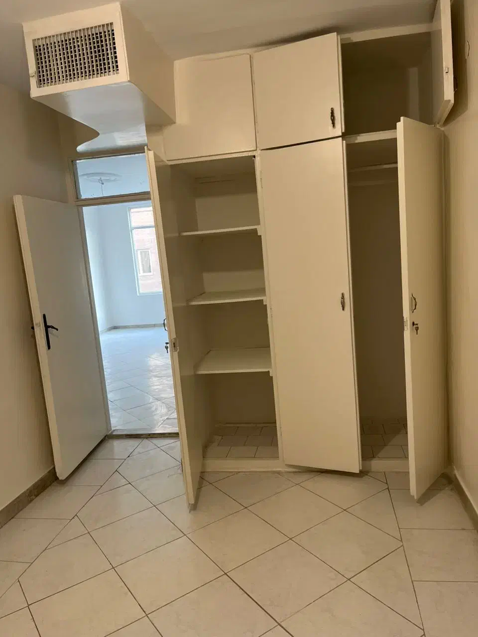 اجاره یک واحد ۶۶ متری در پیروزی