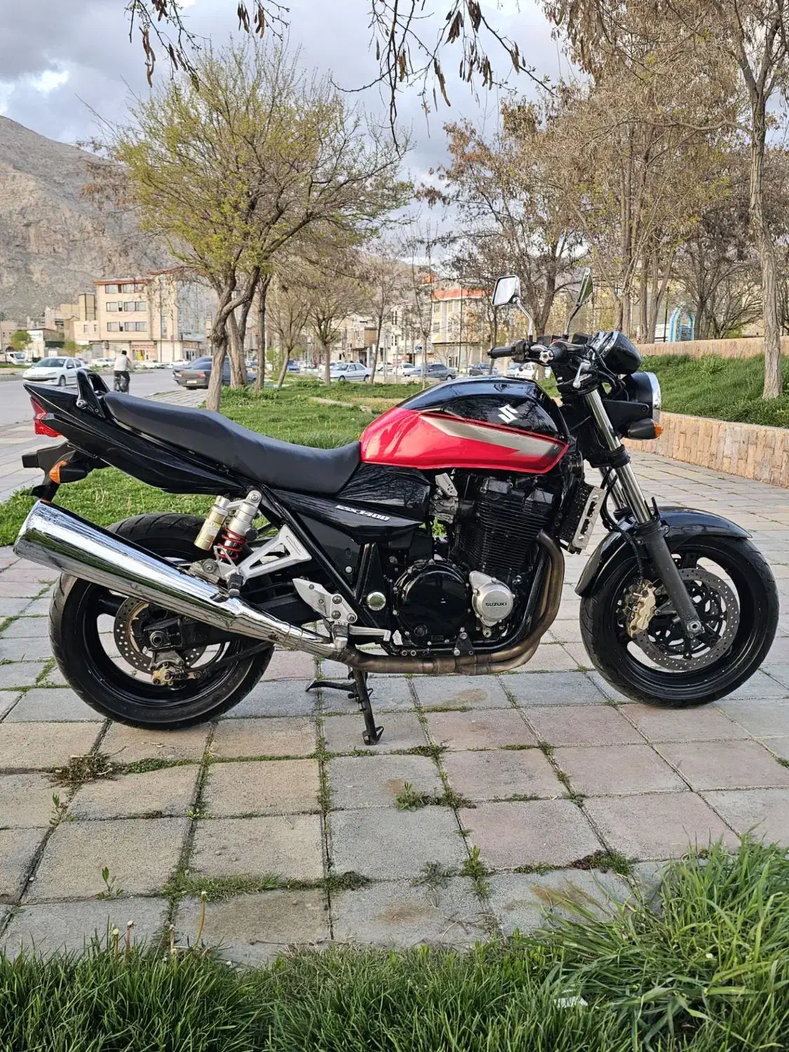 gsx1400 1300cb|موتورسیکلت|تهران, فلسطین (میدان انقلاب)|دیوار
