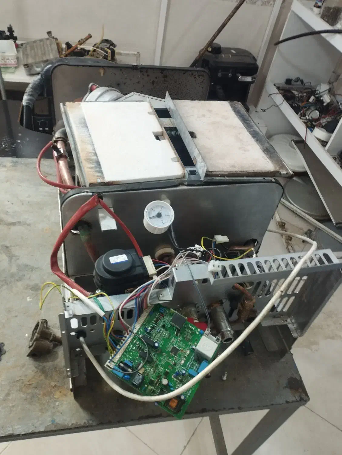 تعمیرات تخصصی انواع پکیج،آبگرمکن،کولرگازی.تصفیه آب|خدمات پیشه و مهارت|قوچان, |دیوار