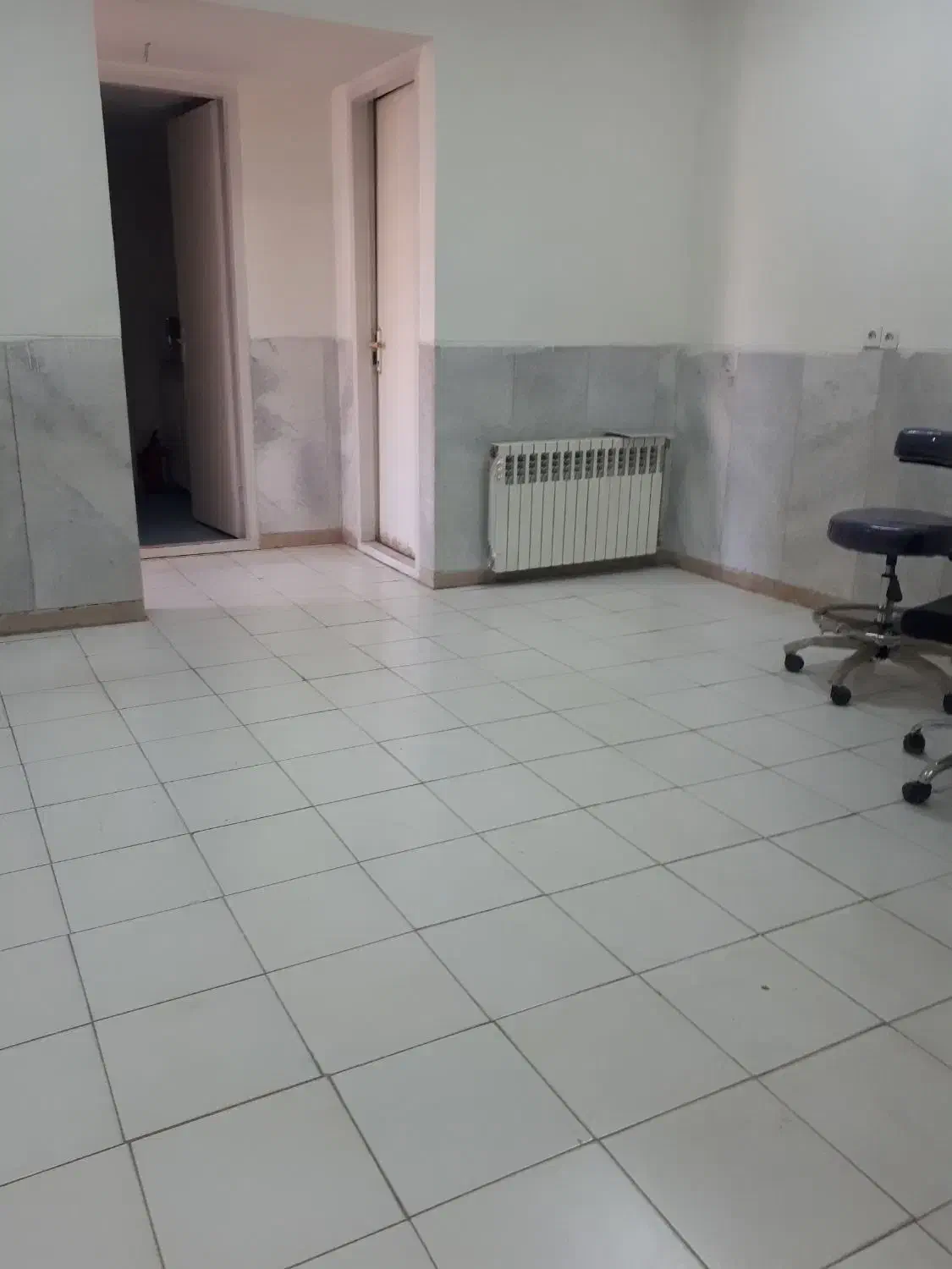 مطب دفترکار۷۰متر.روبروی بیمارستان باهنر|فروش دفتر کار، اتاق اداری، مطب|کرمان, |دیوار