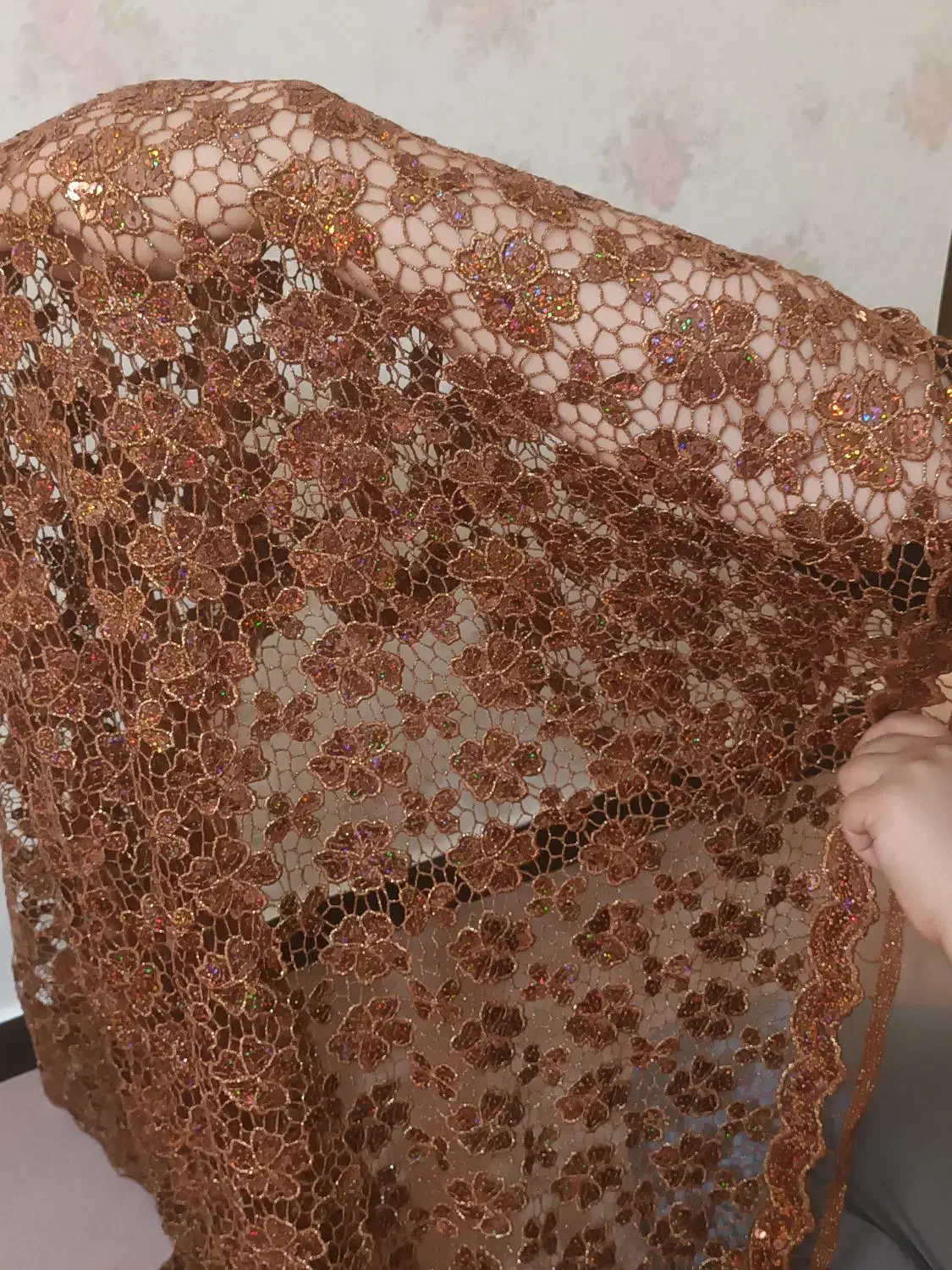 پارچه مجلسی|لباس|هشتگرد, فاز ۱ مهستان|دیوار