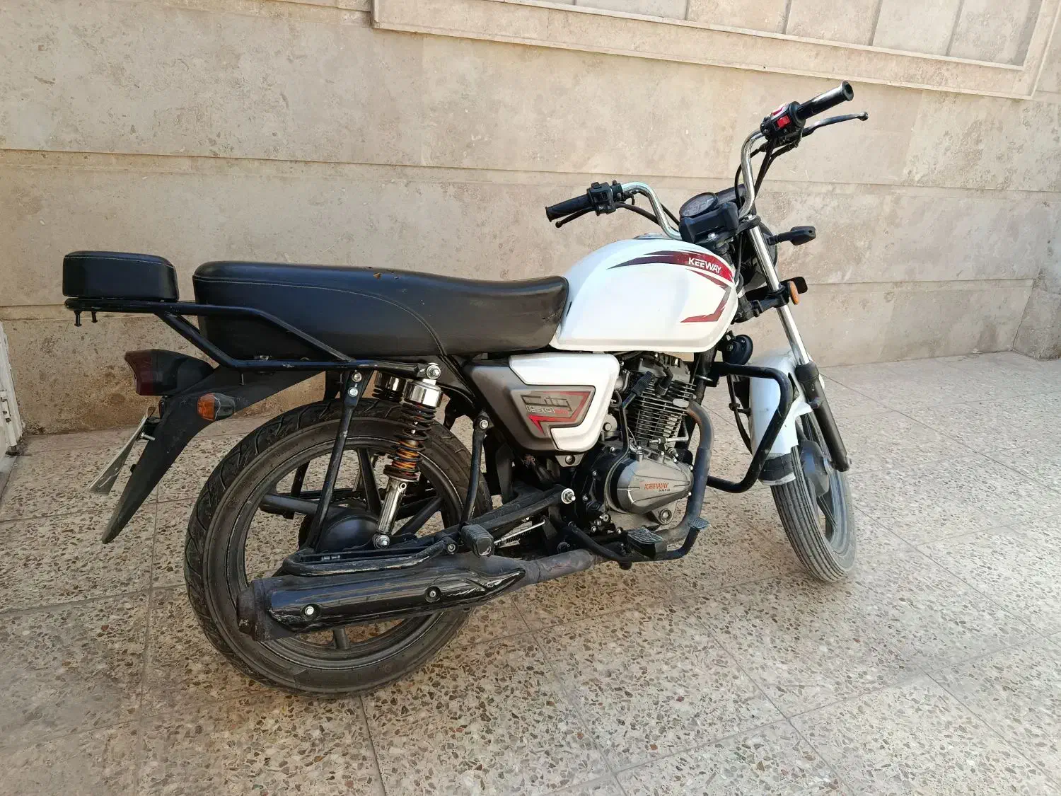 کی وی ۱۴۰۰|موتورسیکلت|شاهین‌شهر, خانه کارگر|دیوار