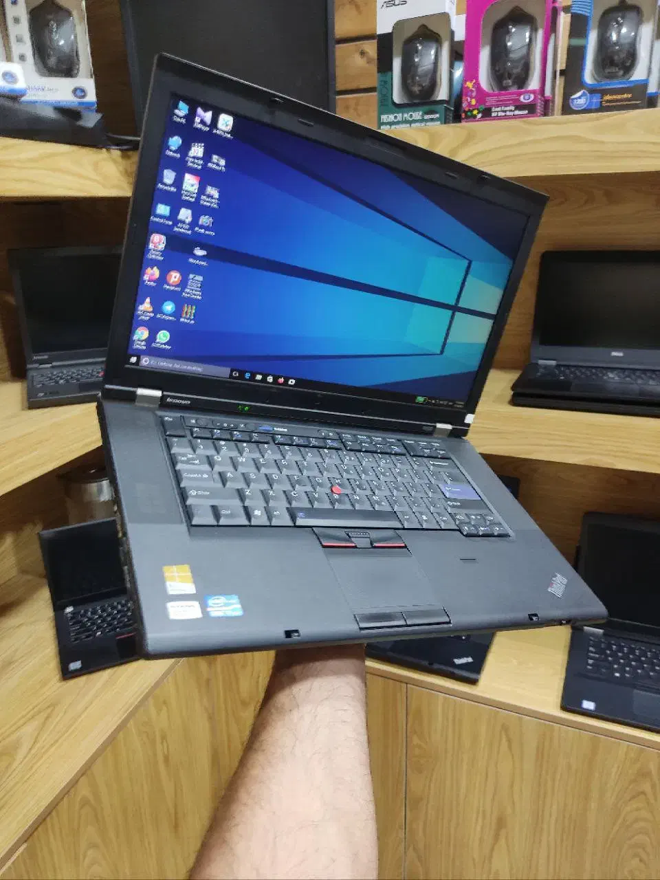 گرافیکدارLenovo W520 i7QM رم۸/هارد256ssd/طراحی|رایانه همراه|ری, علایین|دیوار