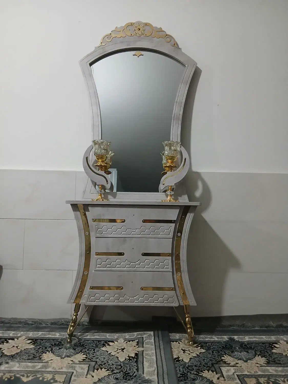 آیینه شمعدان|آینه|شیروان (لرستان), |دیوار