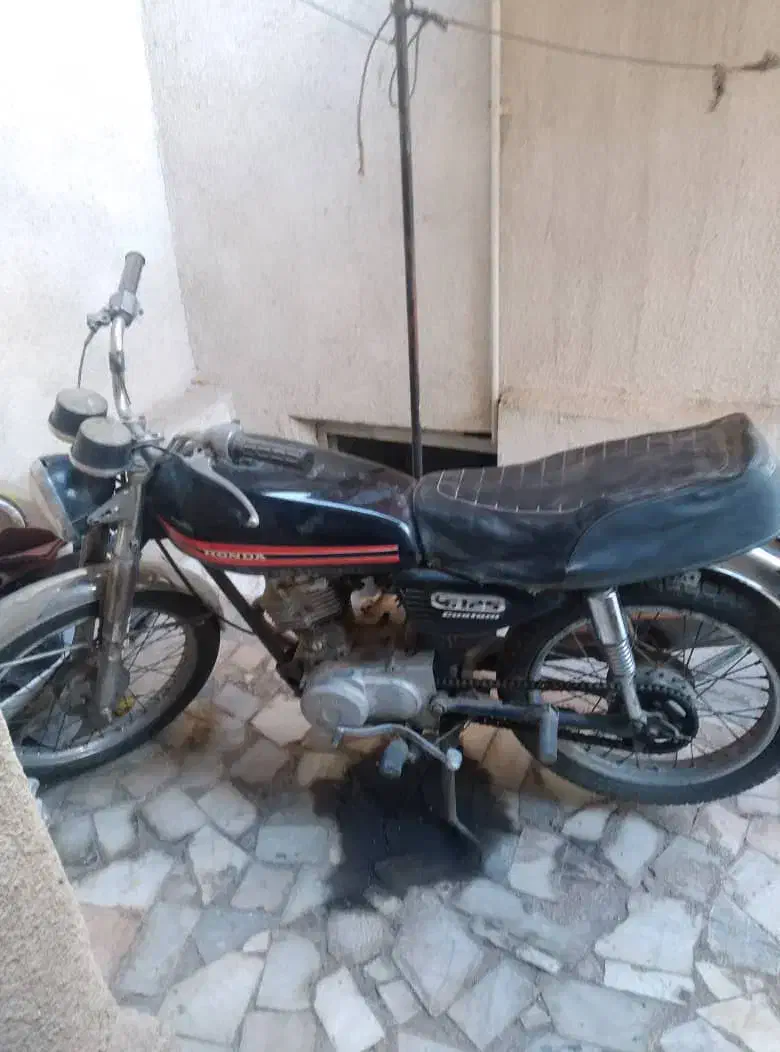 موتوریش تمیزه پول لازمم پای معامله تخفیفم میدم|موتورسیکلت|مشکین‌دشت, |دیوار