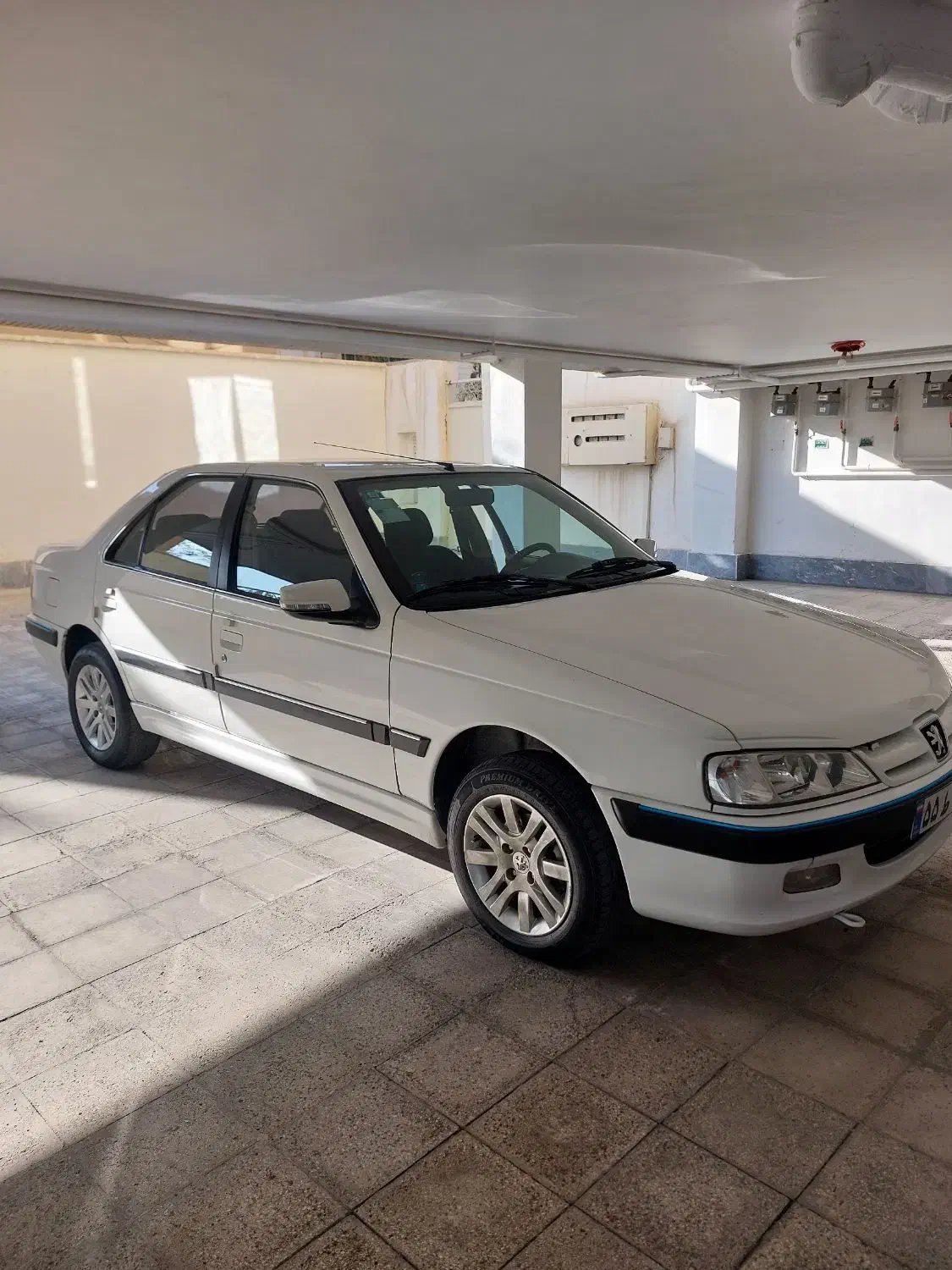 پارس XU7Pمدل 402 دریچه سیم|خودرو سواری و وانت|ساوه, |دیوار