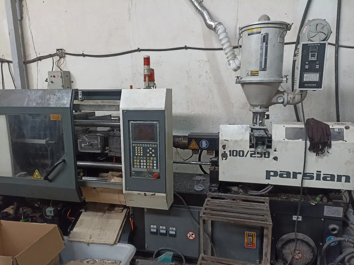 نیروی خانم جهت مونتاژ کاری آقا برای تولیدوقالبسازی|استخدام صنعتی، فنی، مهندسی|رباط‌کریم, رباط‌کریم|دیوار