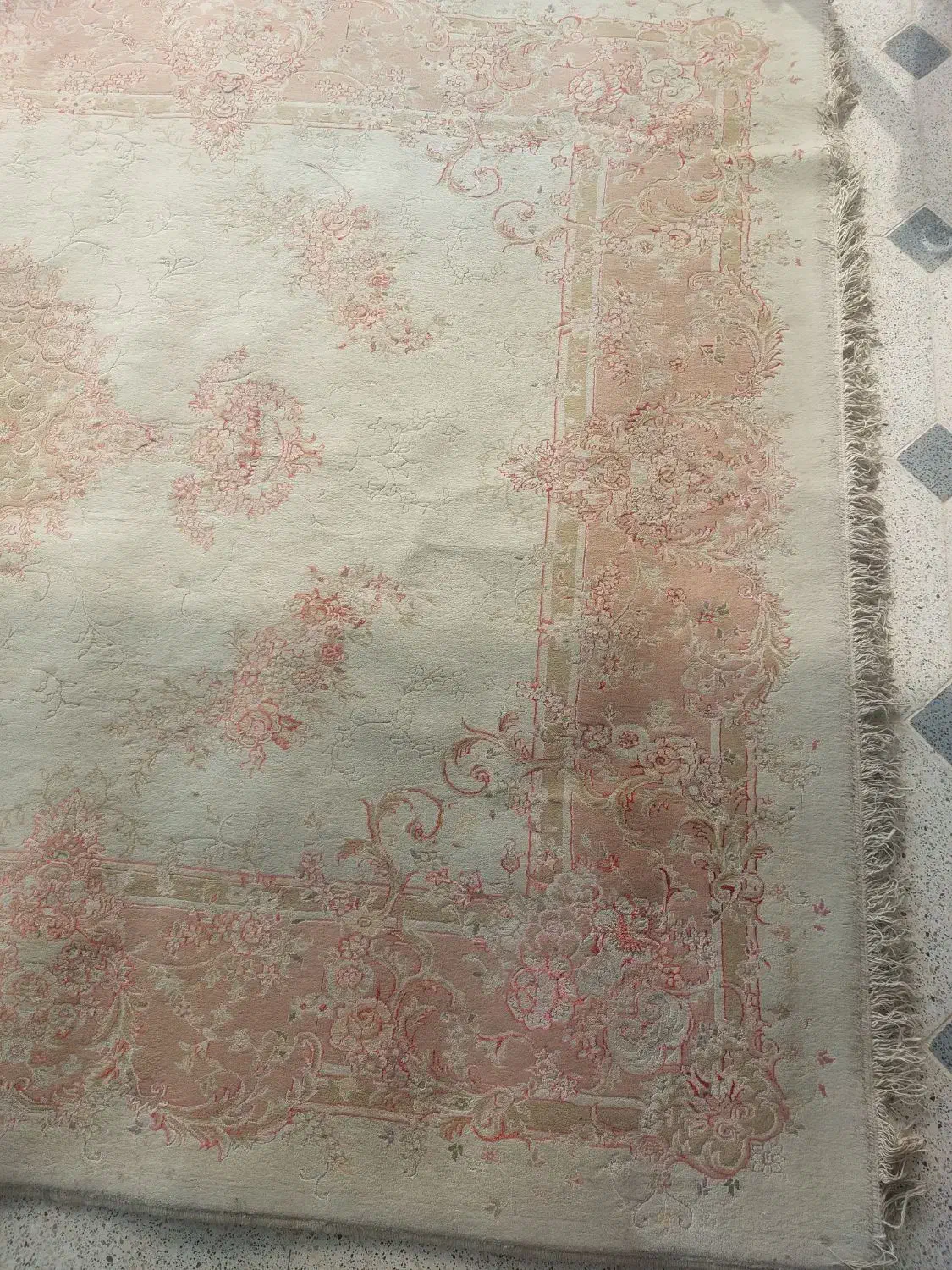 فرش|فرش|لاهیجان, کوی خزر|دیوار