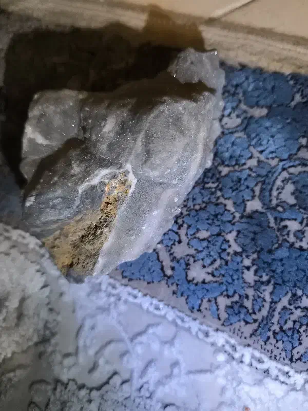 سنگ کلکسیونی|کلکسیون اشیاء عتیقه|فردیس, فردیس|دیوار