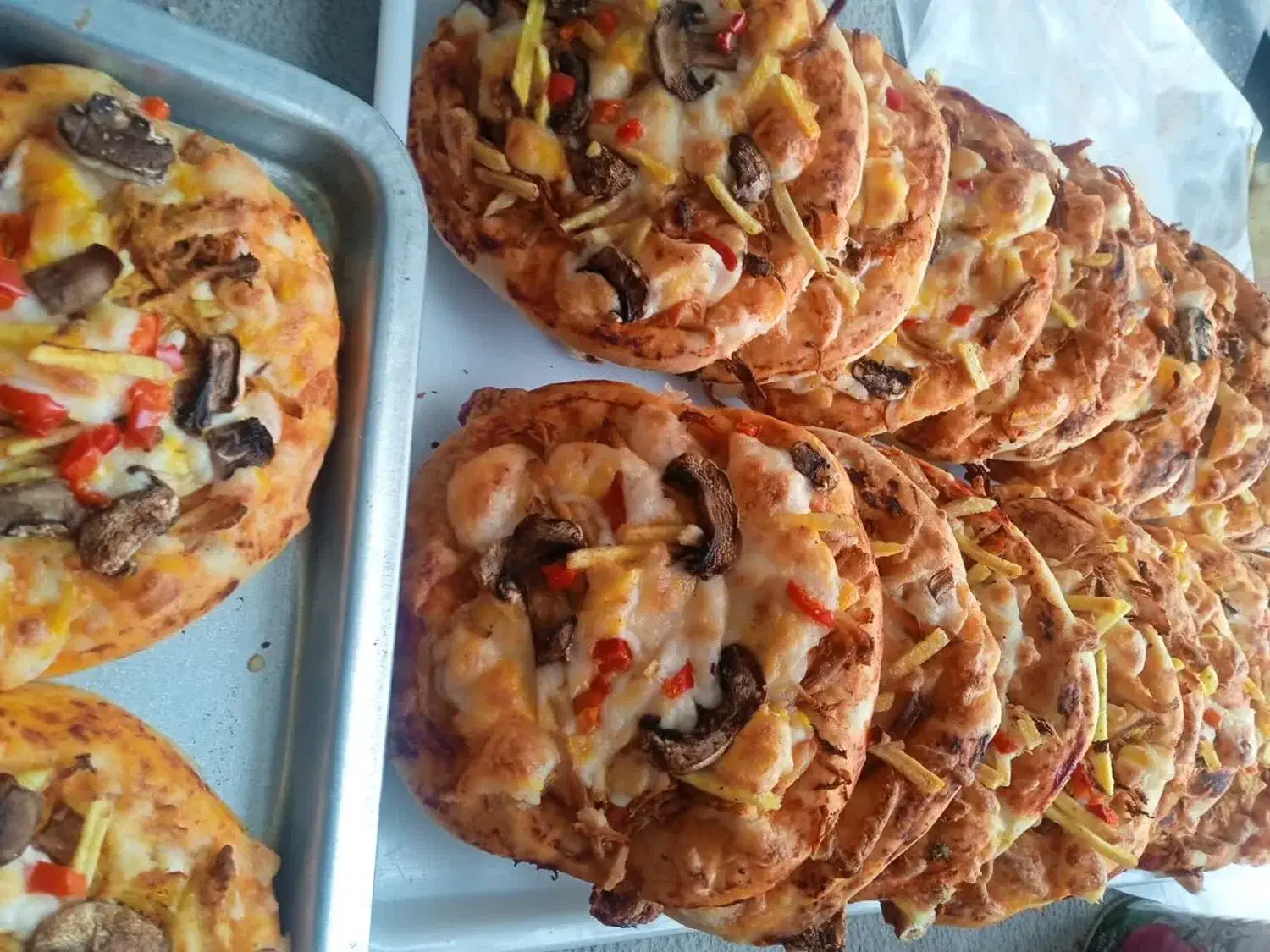 پیتزا و پیراشکی مجالس|خوردنی و آشامیدنی|مشهد, کارمندان دوم|دیوار