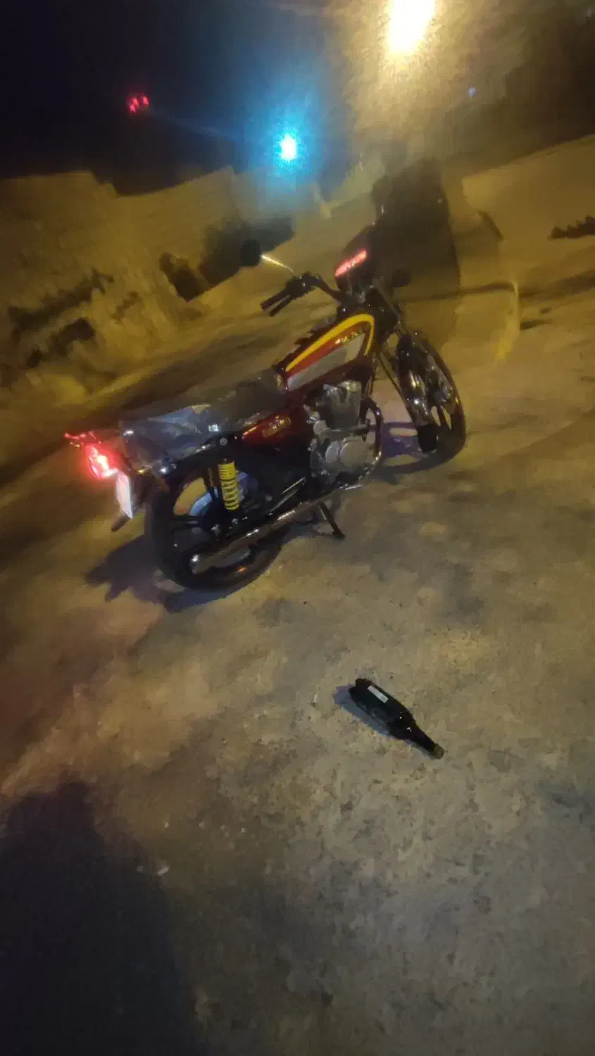 خشک|موتورسیکلت|شیراز, شهرک قمشه|دیوار