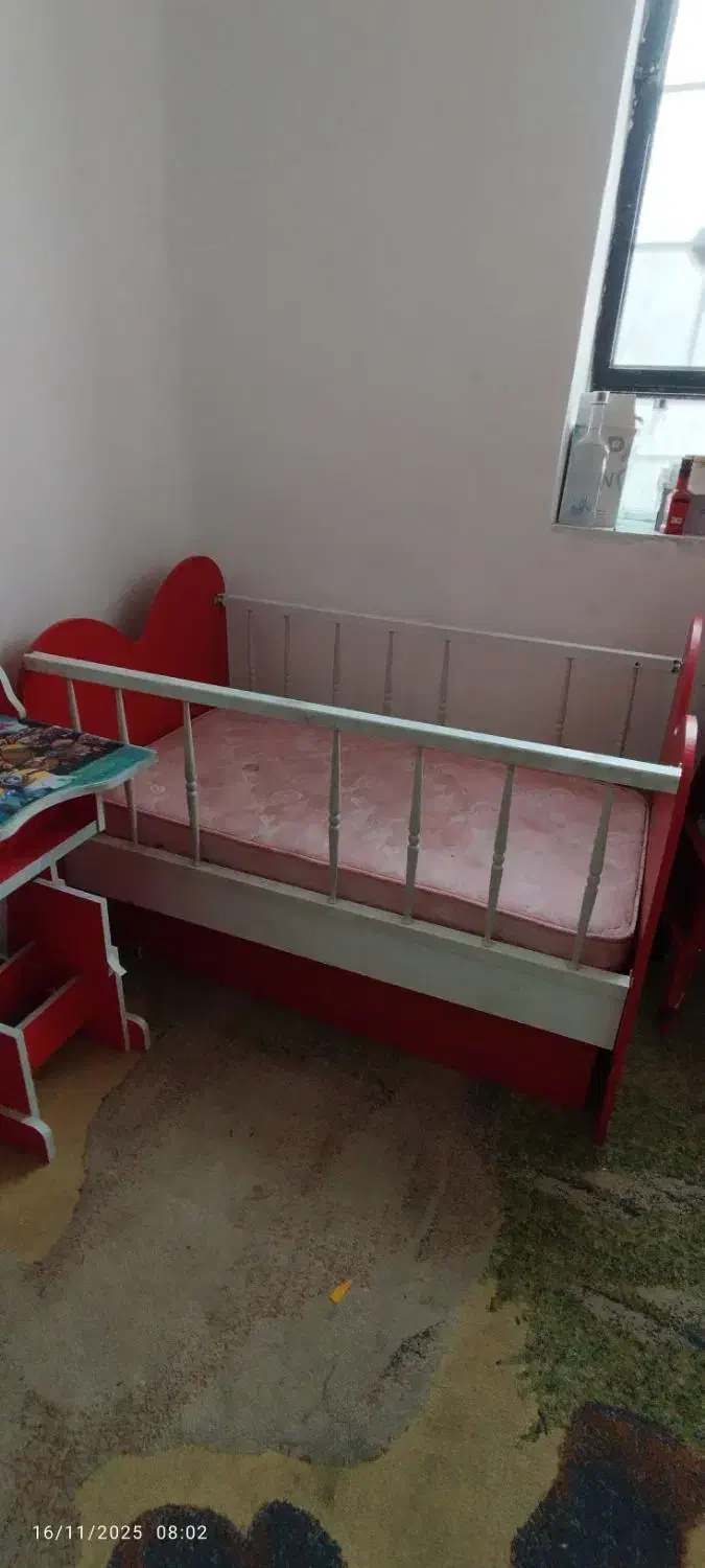 تخت کودک همراه با تشک طبی فنری رویال|تخت و صندلی بچه|یاسوج, |دیوار