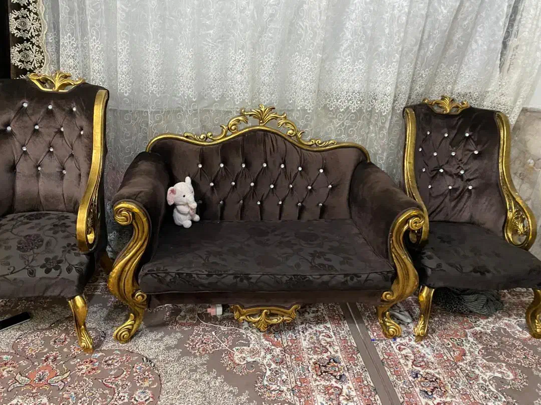 یک دست مبل ۷نفره سالم|مبلمان خانگی و میز عسلی|مشهد, خواجه ربیع|دیوار