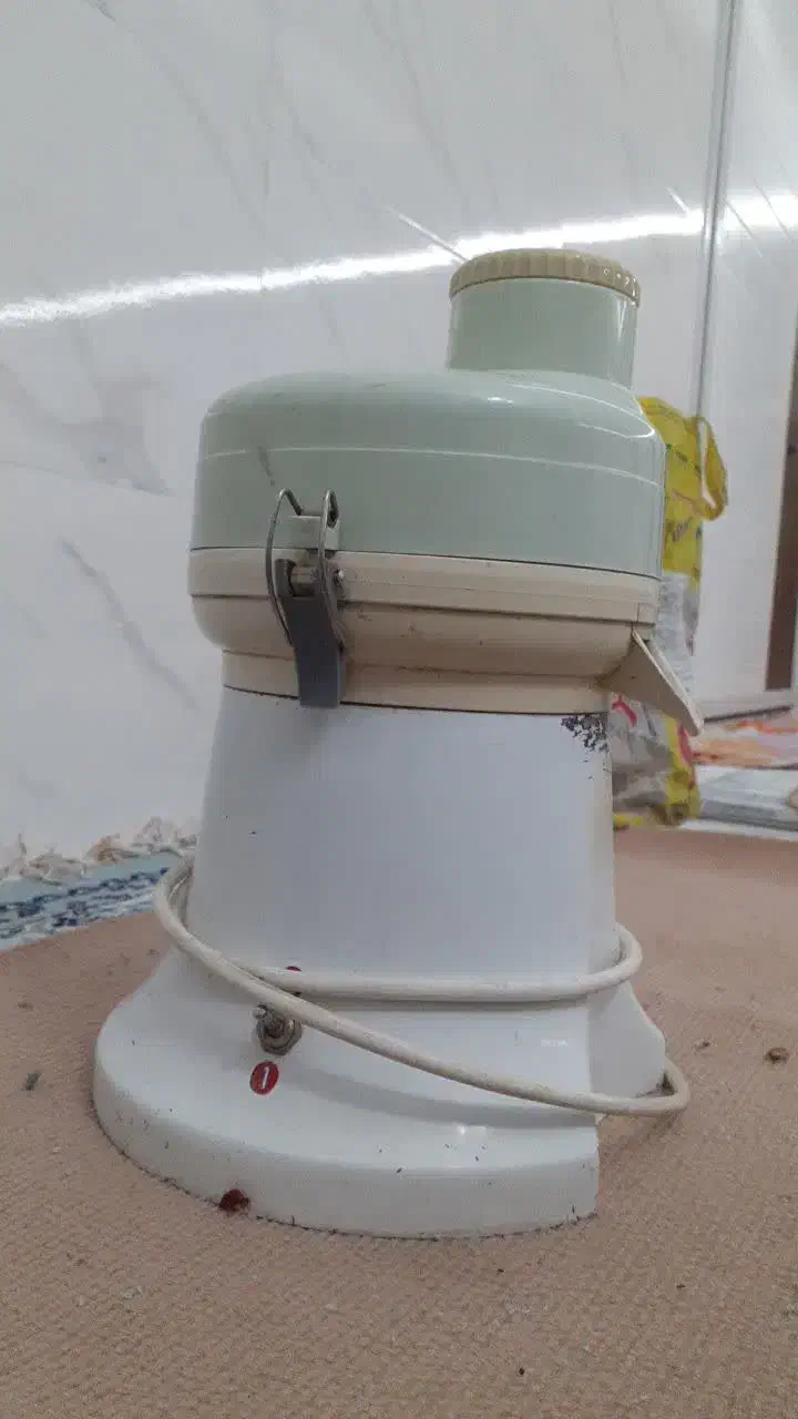 آبمیوه|آبمیوه‌گیر و آب‌مرکبات‌گیر|خرم‌آباد, |دیوار