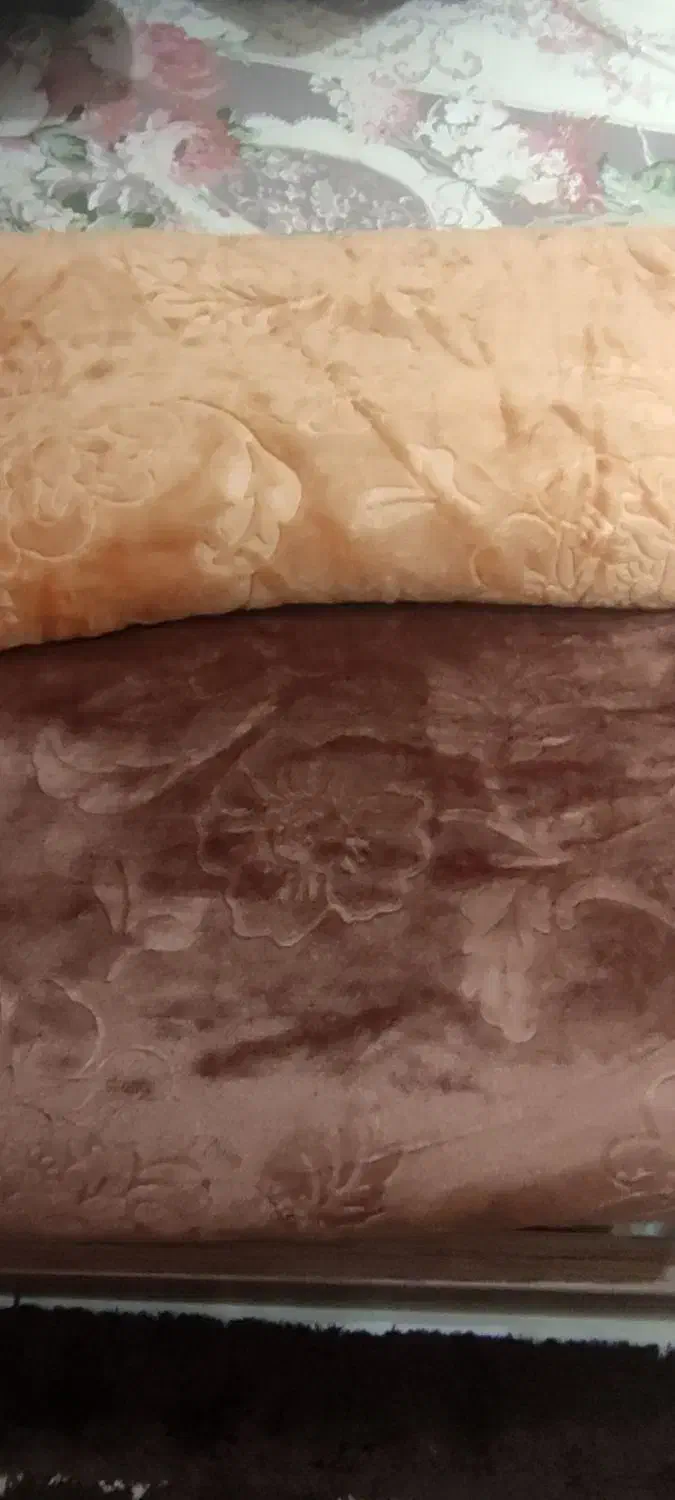 پتو مسافرتی|رختخواب، بالش، پتو|مشهد, حسین‌آباد|دیوار