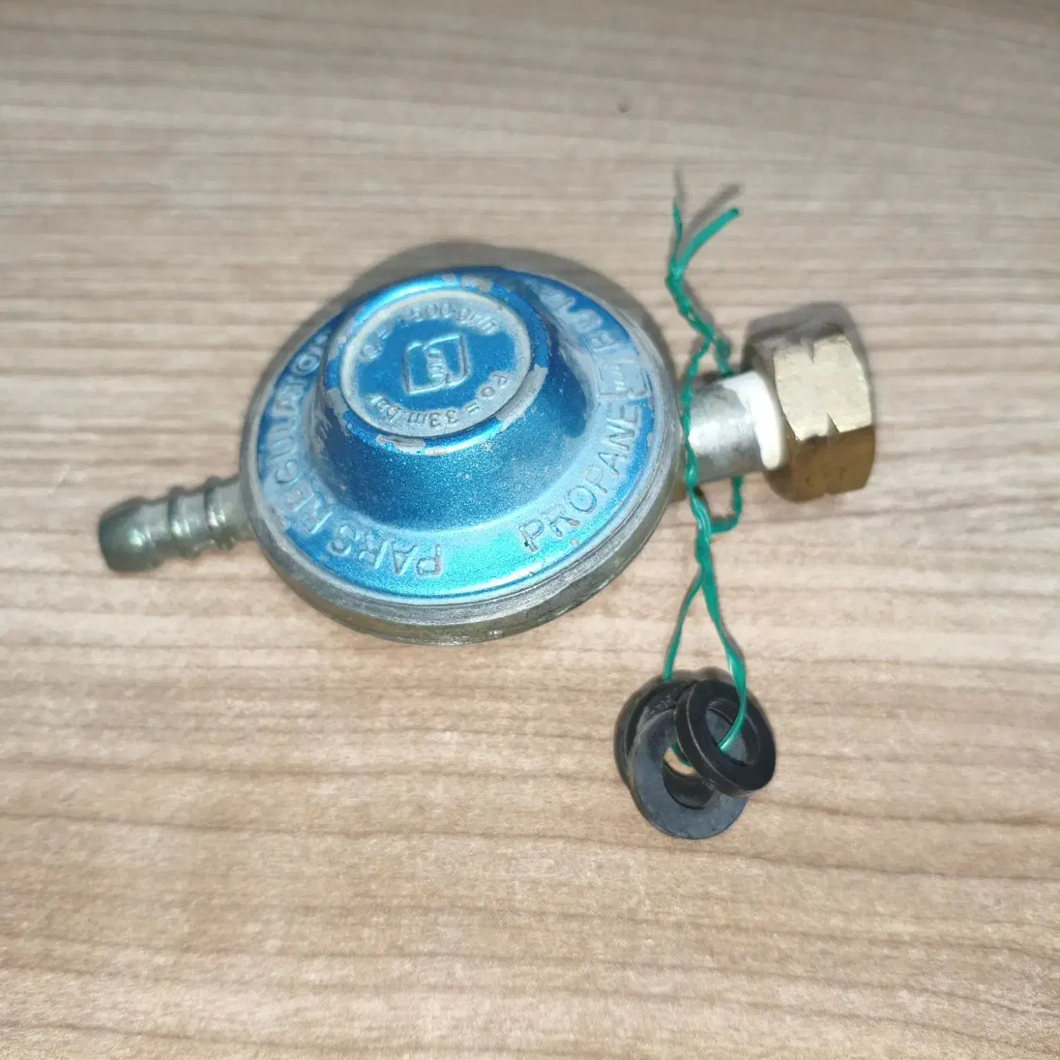 رگلاتور کپسول گاز پرسی خانگی پارس|اجاق گاز و لوازم برقی پختوپز|ابریشم, |دیوار