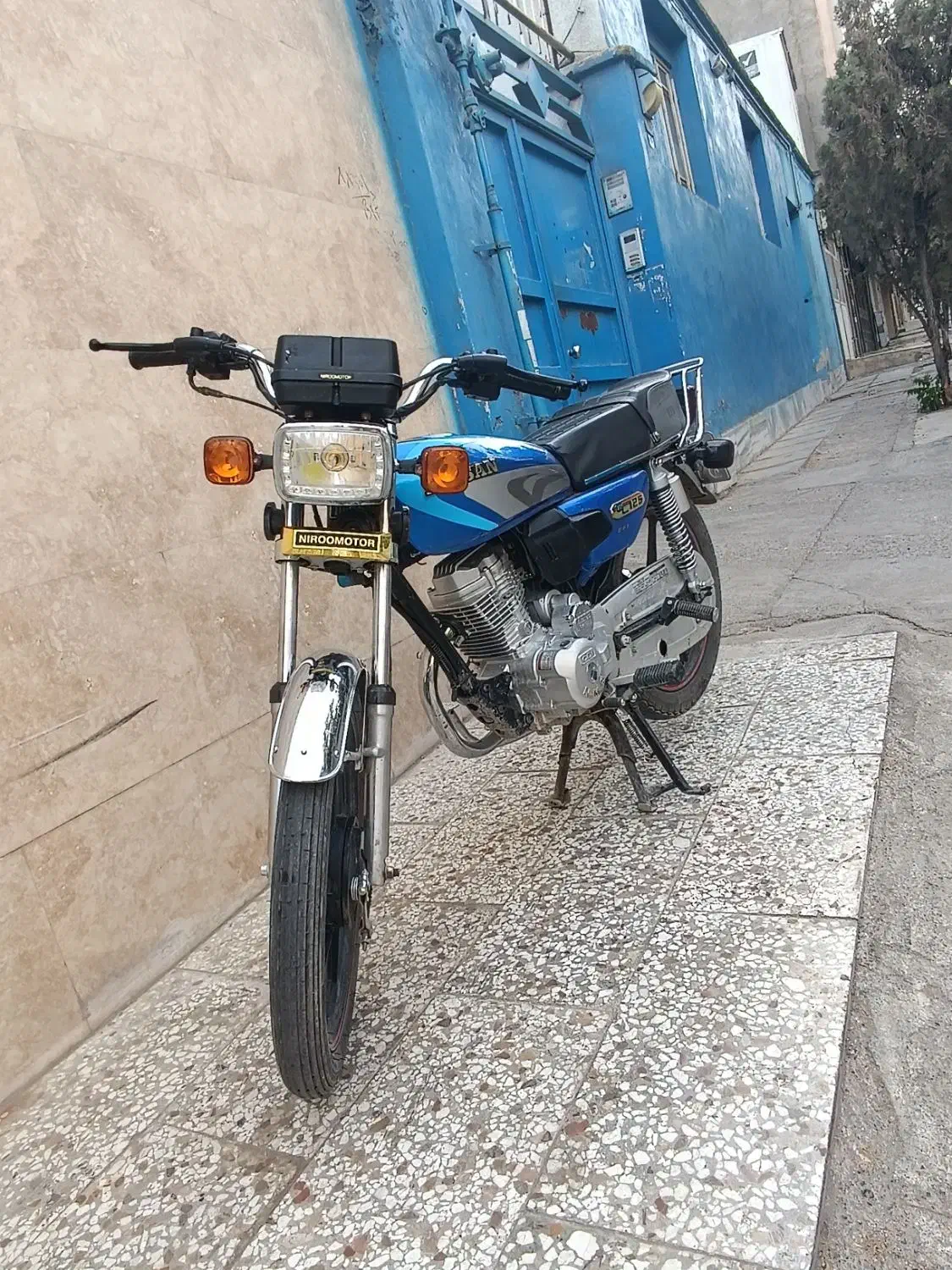 احسان 403|موتورسیکلت|تربت جام, کشتارگاه|دیوار