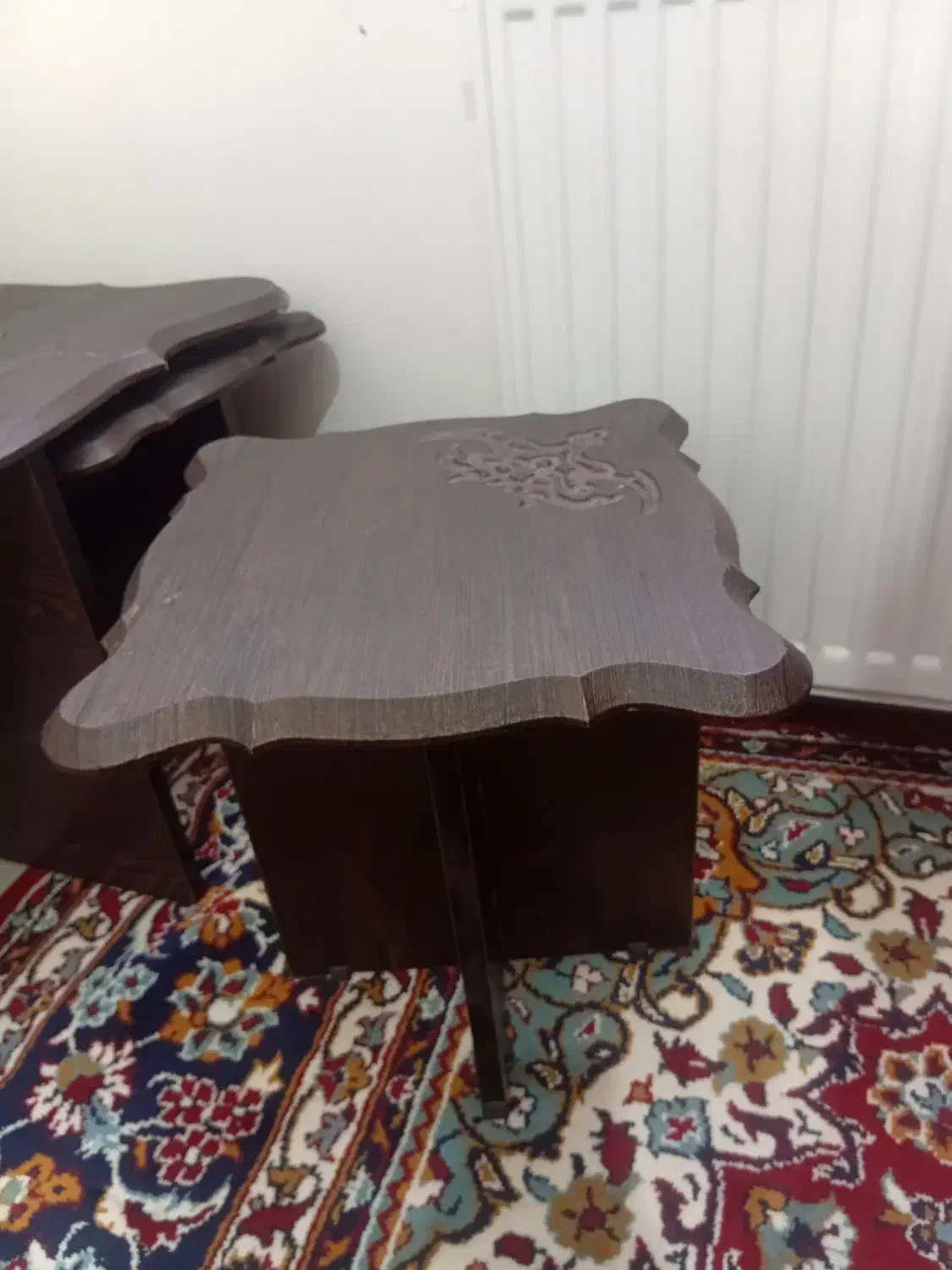 مبل هفت نفره کاملا سالم با میز چهار تا عسلی سالم|مبلمان خانگی و میز عسلی|چناران, |دیوار