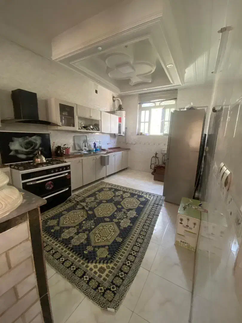 اجاره طبقه ۲ ویلایی در گلبرگ|اجارهٔ خانه و ویلا|شیراز, فرگاز|دیوار