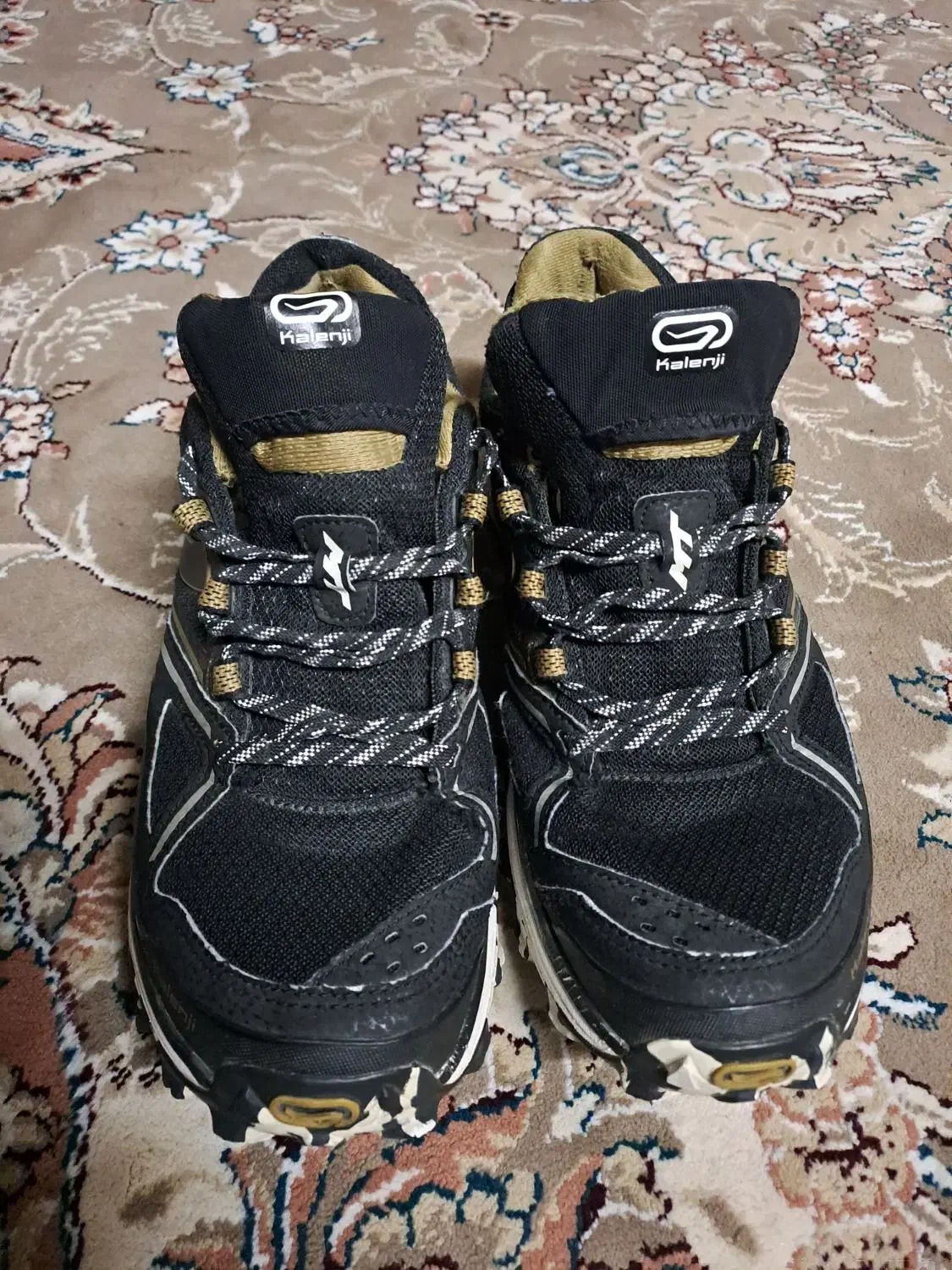 کتونی اصلی فرانسوی درحدنو|کیف، کفش، کمربند|قم, محمد آباد|دیوار