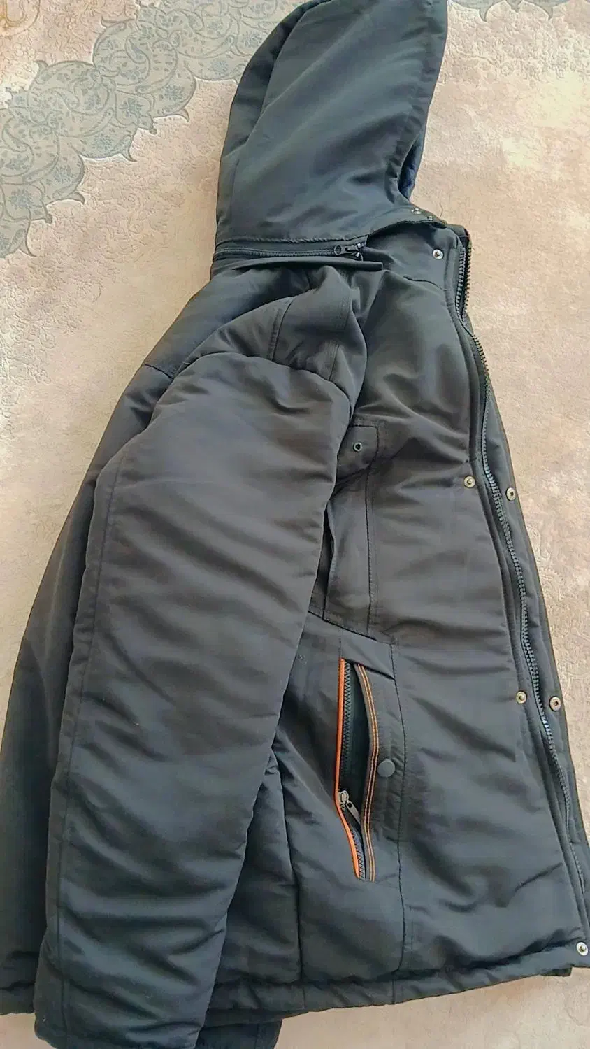 کاپشن و کفش کار با کیفیت|حراج|زرقان, |دیوار