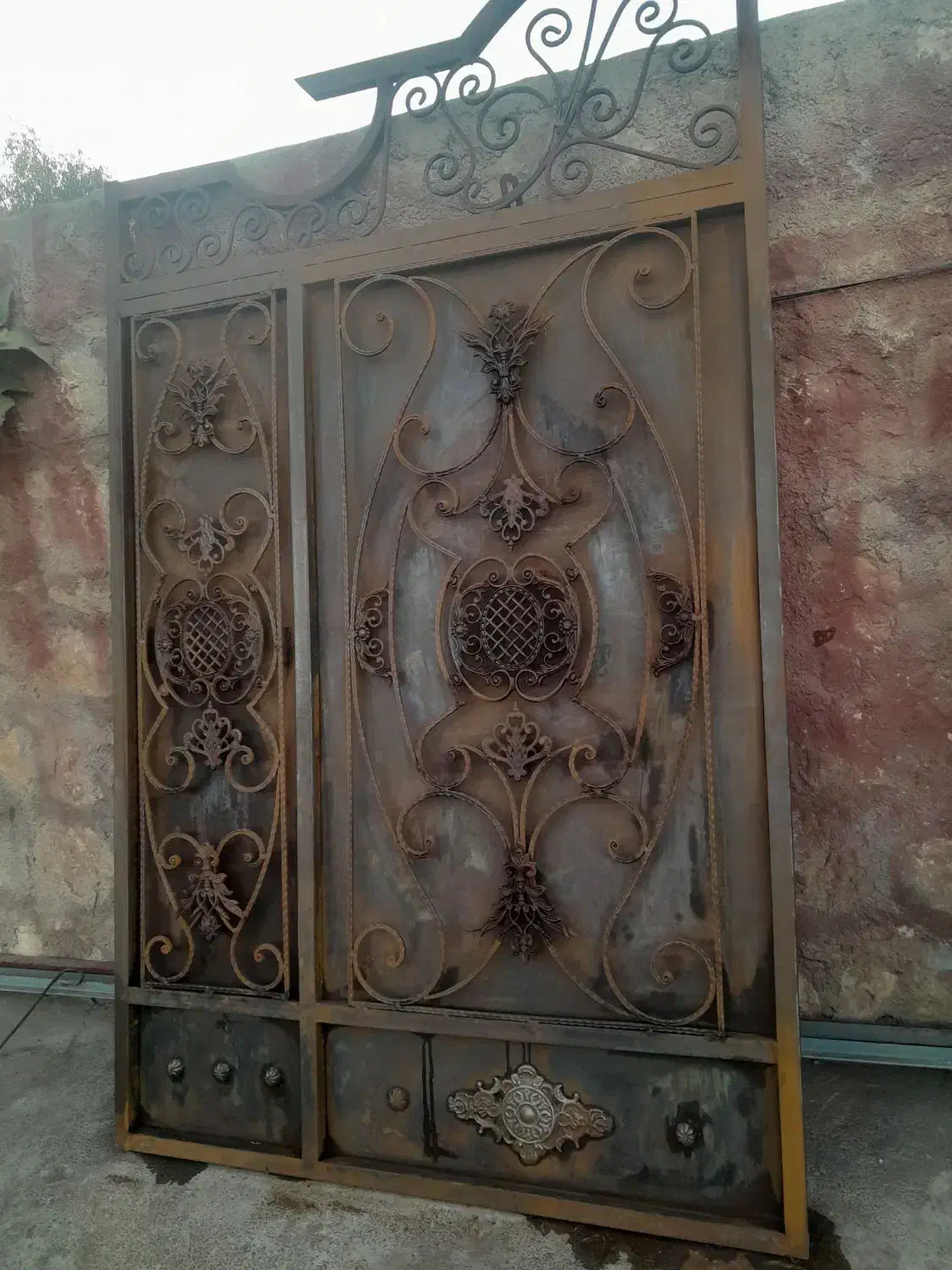 درب حیاط|مصالح و تجهیزات ساختمان|سوری, |دیوار