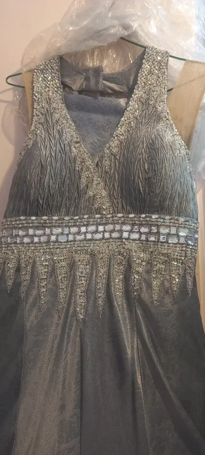 پیراهن مجلسی به همراه شال|لباس|کرج, شیخ آباد|دیوار