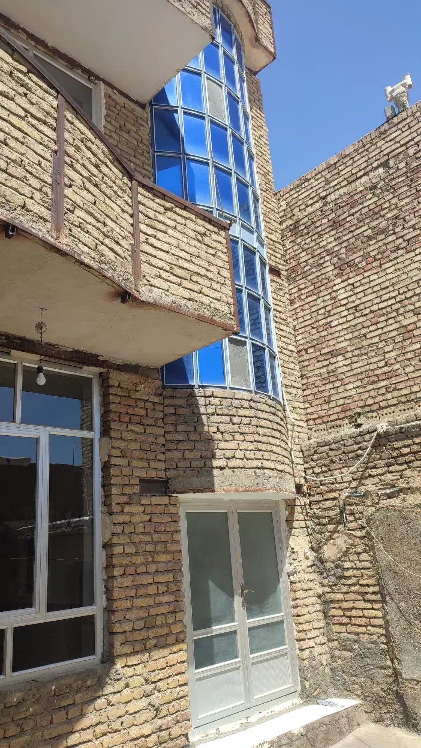 فروش خانه ویلایی ۲۱۲ متری ۴ خوابه،زیر قیمت بازار|فروش خانه و ویلا|مرند, |دیوار