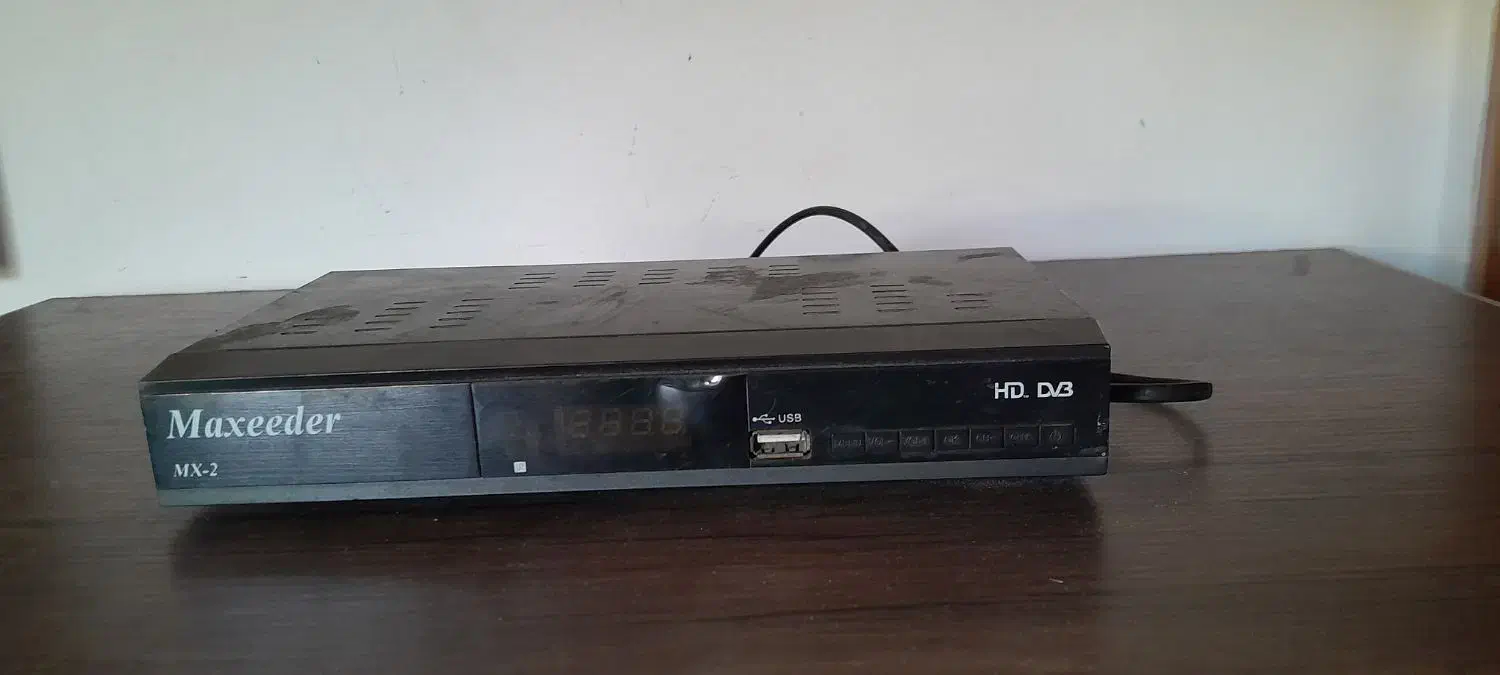 یک عدد دستگاه دیجیتال مکسدر|پخش‌کننده DVD و ویدیو|ماکلوان, |دیوار