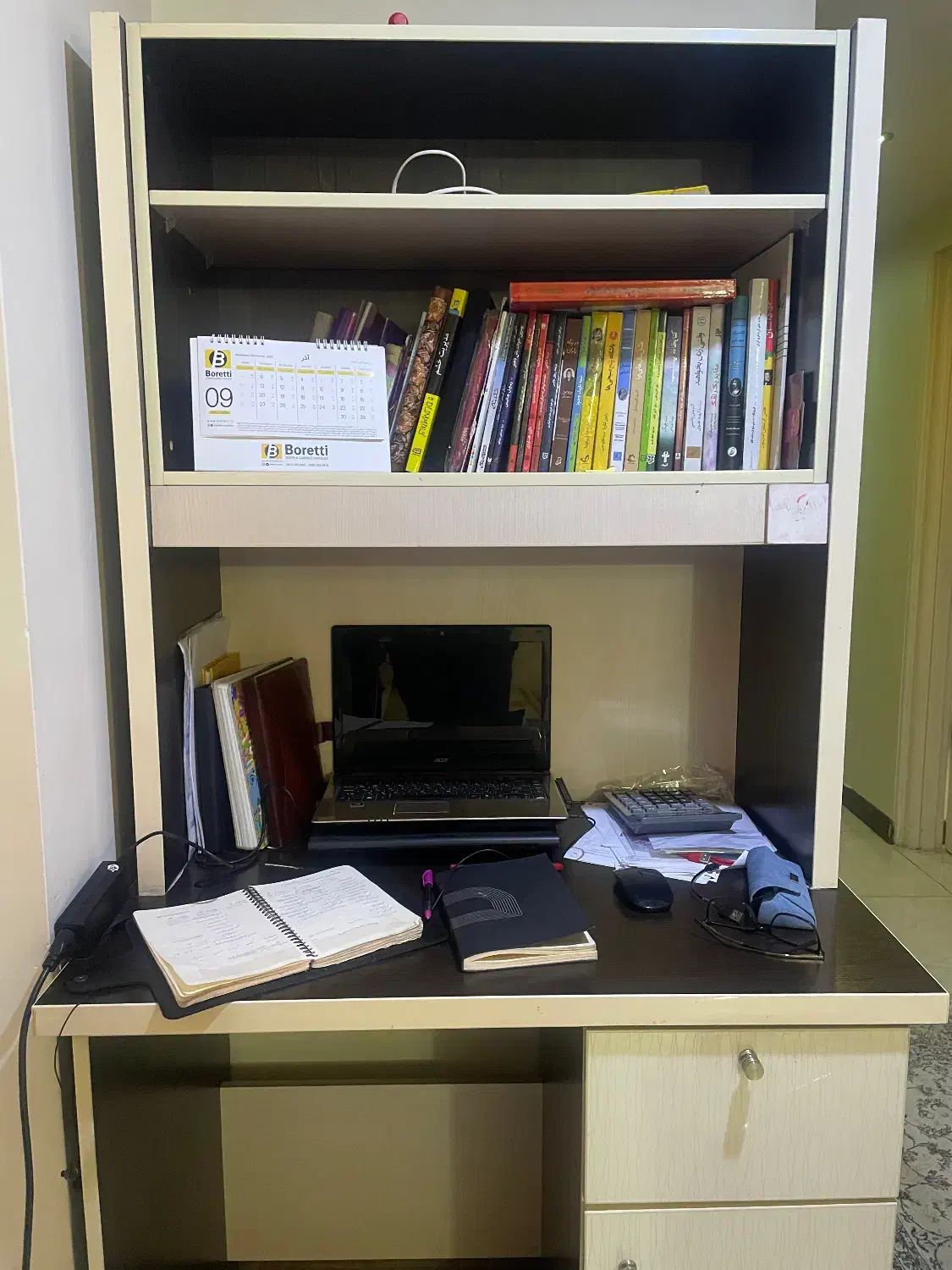 میز تحریر|میز تحریر و کامپیوتر|تهران, جوانمردان (اندیشه)|دیوار