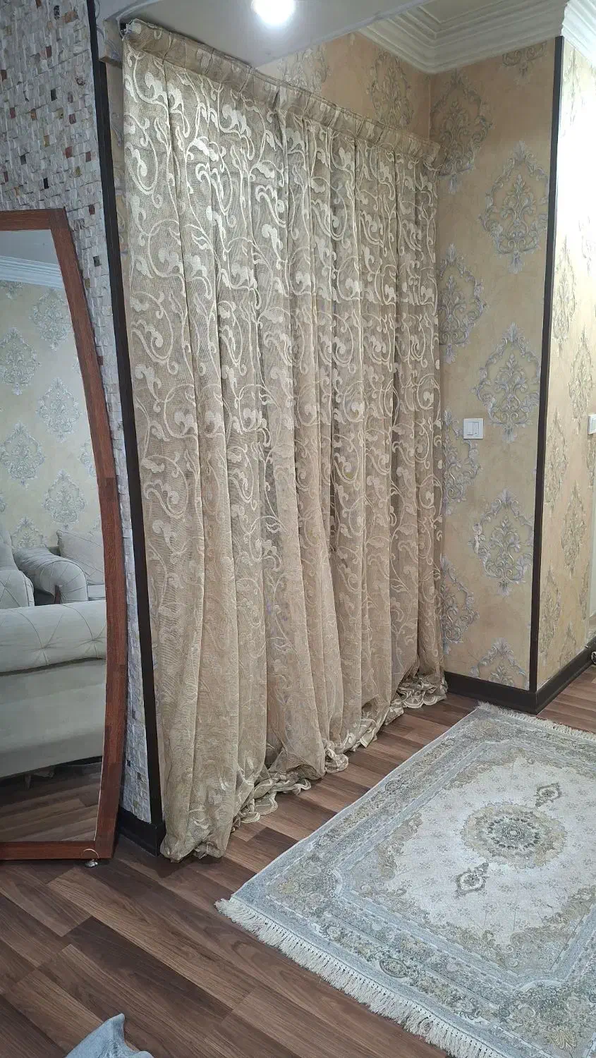 پرده|پرده، رانر، رومیزی|تهران, انبار نفت|دیوار