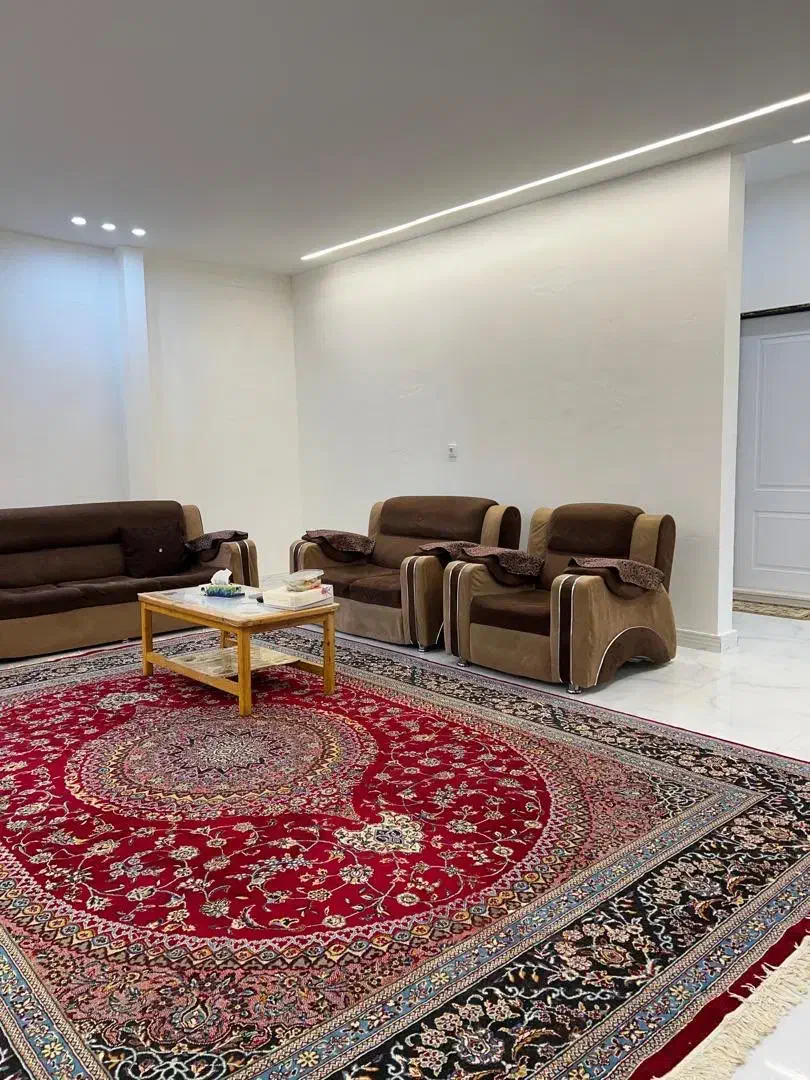 واحد مسکونی ویلائی شیک و زیبا|فروش آپارتمان|رشت, آب و برق|دیوار