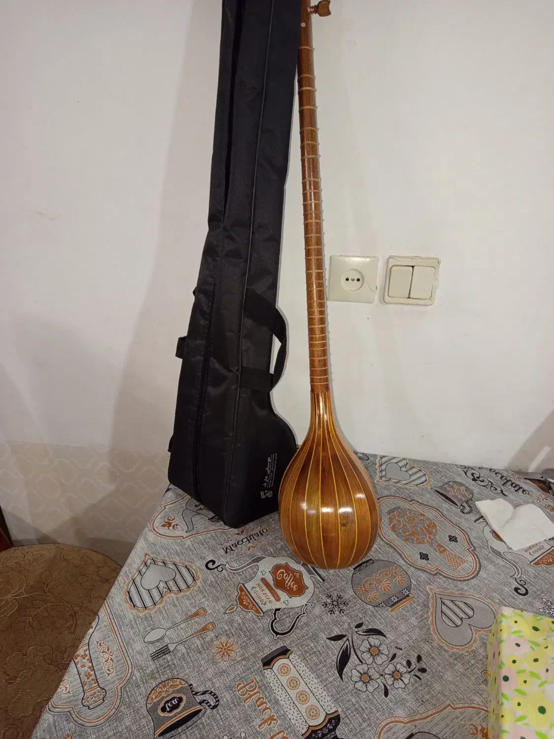 سه تار|سازهای سنتی|قوچان, |دیوار