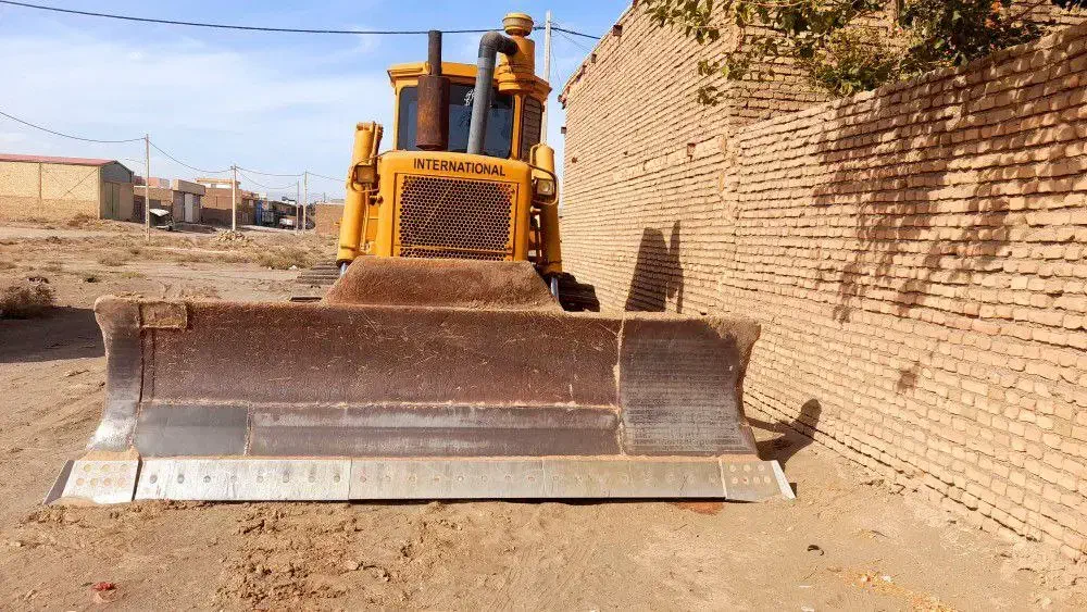 بولدوزر دی 8 کاو بیل مکانیکی 912و بولدوزر تی دی 25|خودرو سنگین|مشهد, کوه سنگی|دیوار