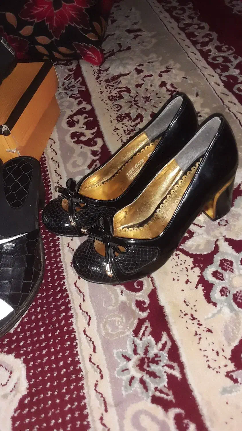 کفش و دمپایی نو فروش و کیف حراج جفت ۲۵۰|کیف، کفش، کمربند|لردگان, |دیوار