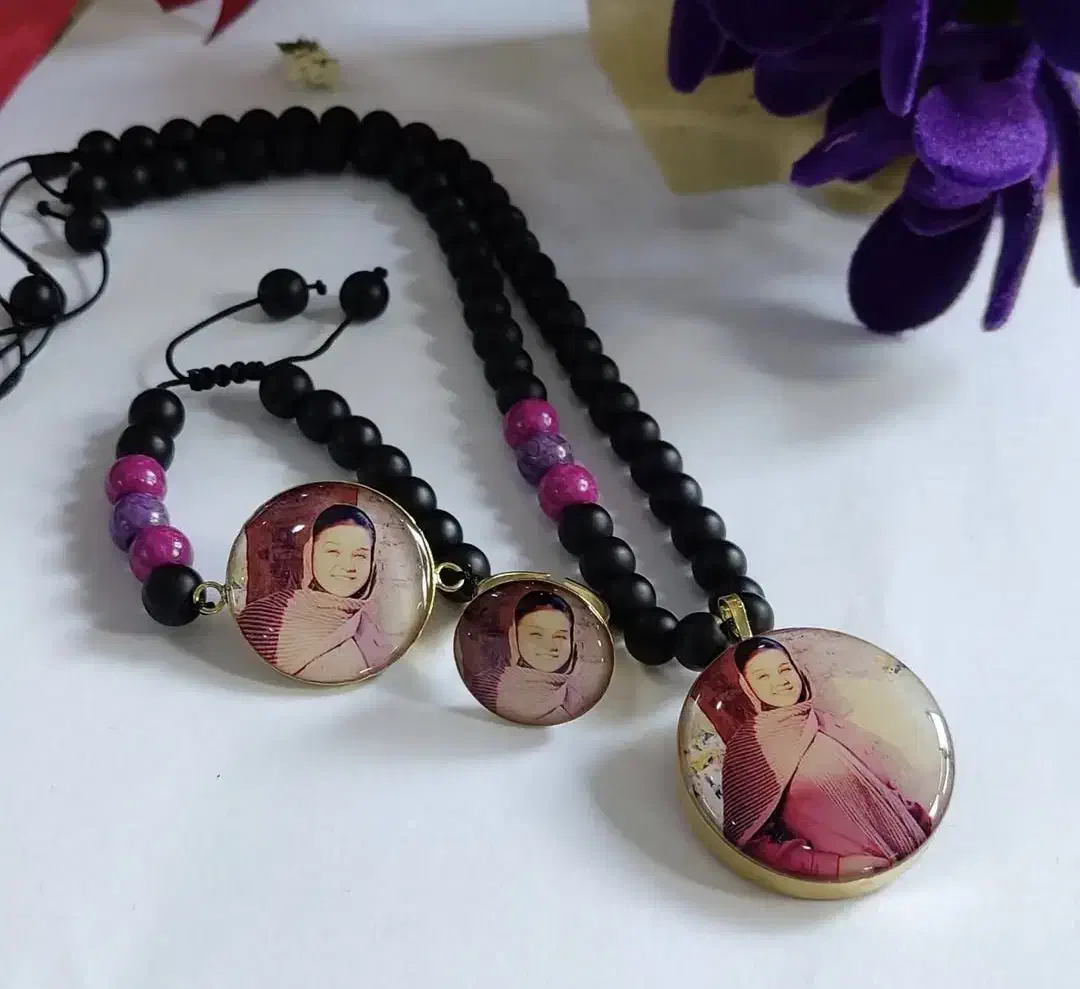 هنر رزین|زیورآلات و اکسسوری|سیرجان, |دیوار