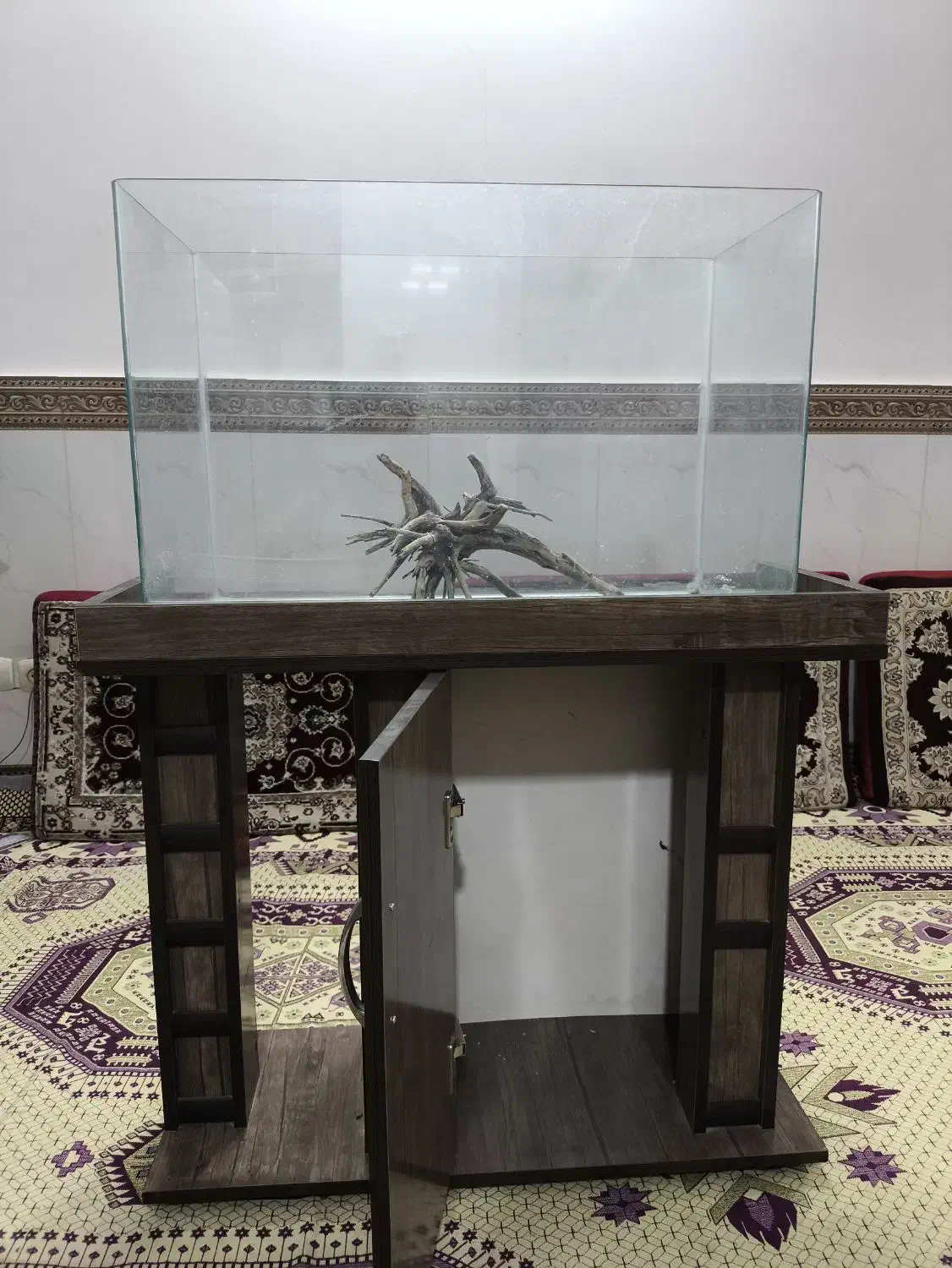 اکواریوم 70*40 همرا با تمام وسایل و میز ام دی اف|لوازم جانبی حیوانات|پاکدشت, شهرک امام رضا|دیوار