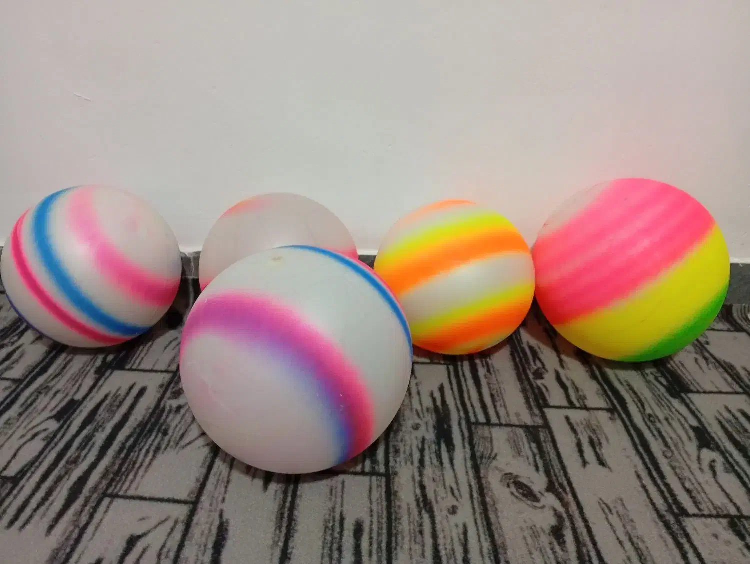 توپ بادی|ورزش‌های توپی|آبیک, |دیوار