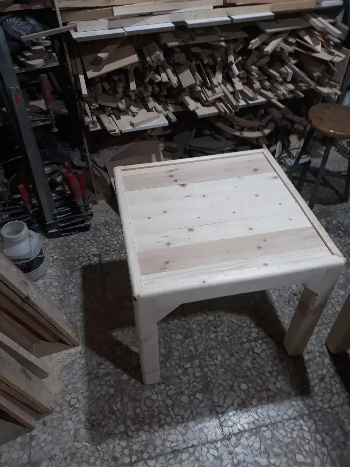 کرسی چوبی|مبلمان خانگی و میز عسلی|قدس, شهرقدس|دیوار