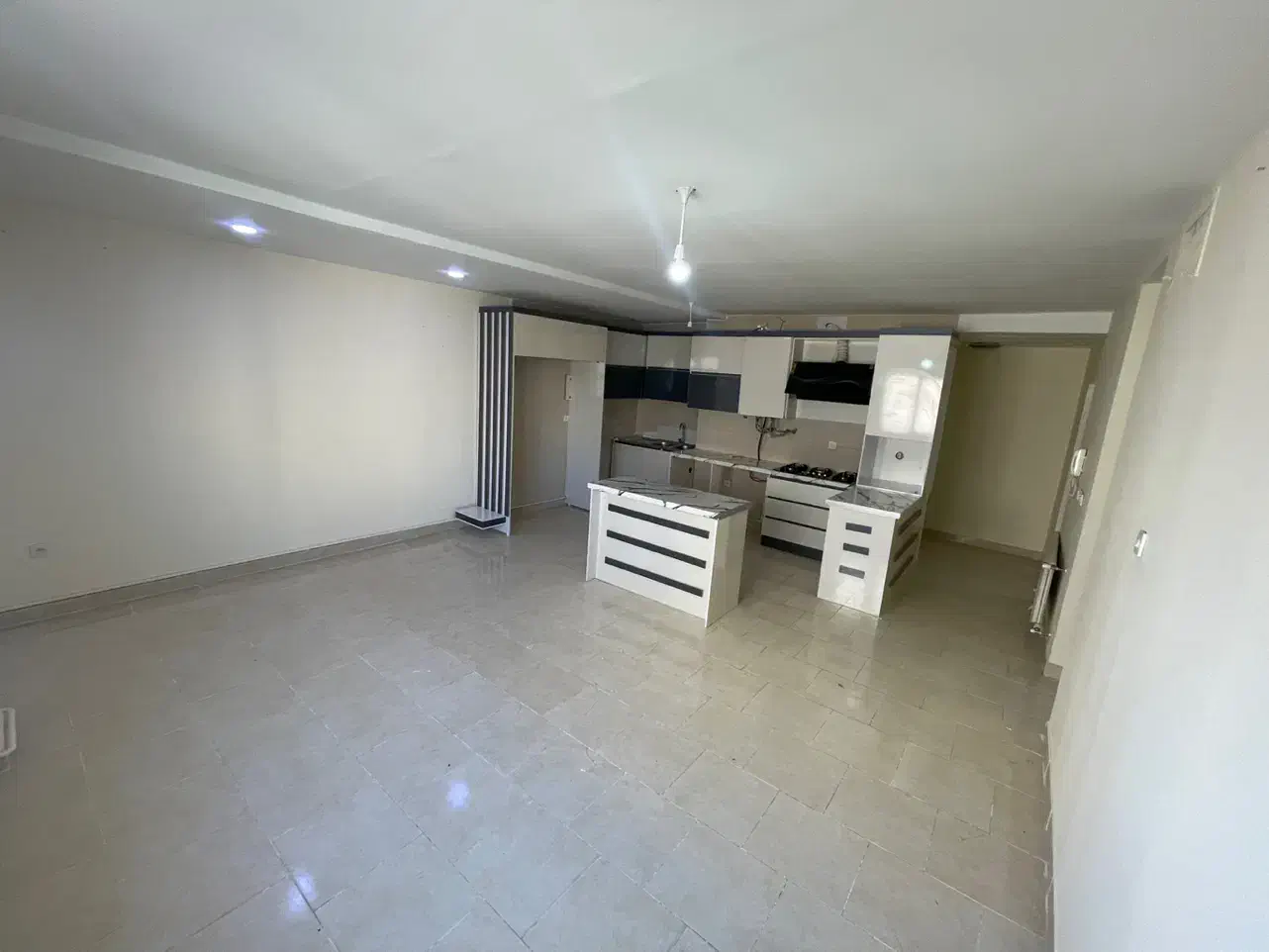 آپارتمان واحد بزرگ ۸۸ متری|فروش آپارتمان|هشتگرد, شهرک ارم غربی|دیوار