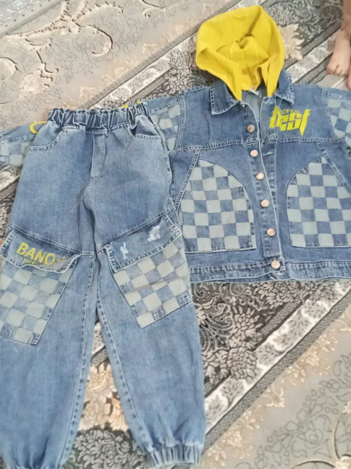 لباس اسپرت|لباس|سیلاخور, |دیوار