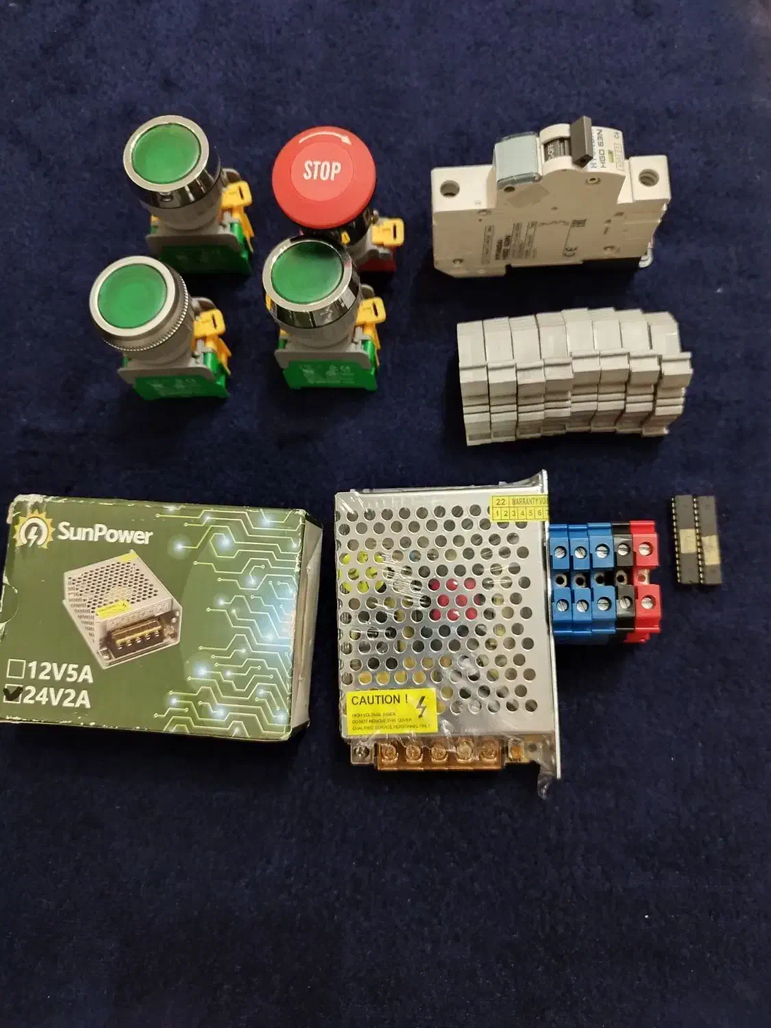 پاور سویچینگ|قطعات و لوازم جانبی رایانه|قدس, شهر‌قدس|دیوار