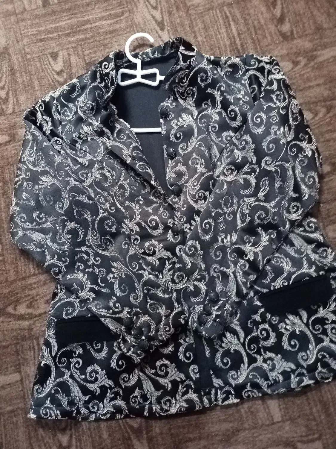 یک دست کت ودامن در حد نو|لباس|نیشابور, دارایی|دیوار