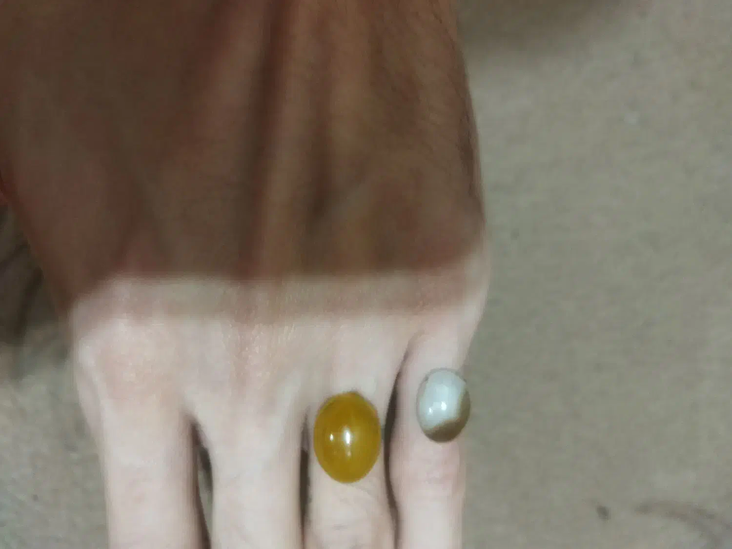 سنگ انگشتر|کلکسیون اشیاء عتیقه|اهواز, زیتون کارمندی|دیوار