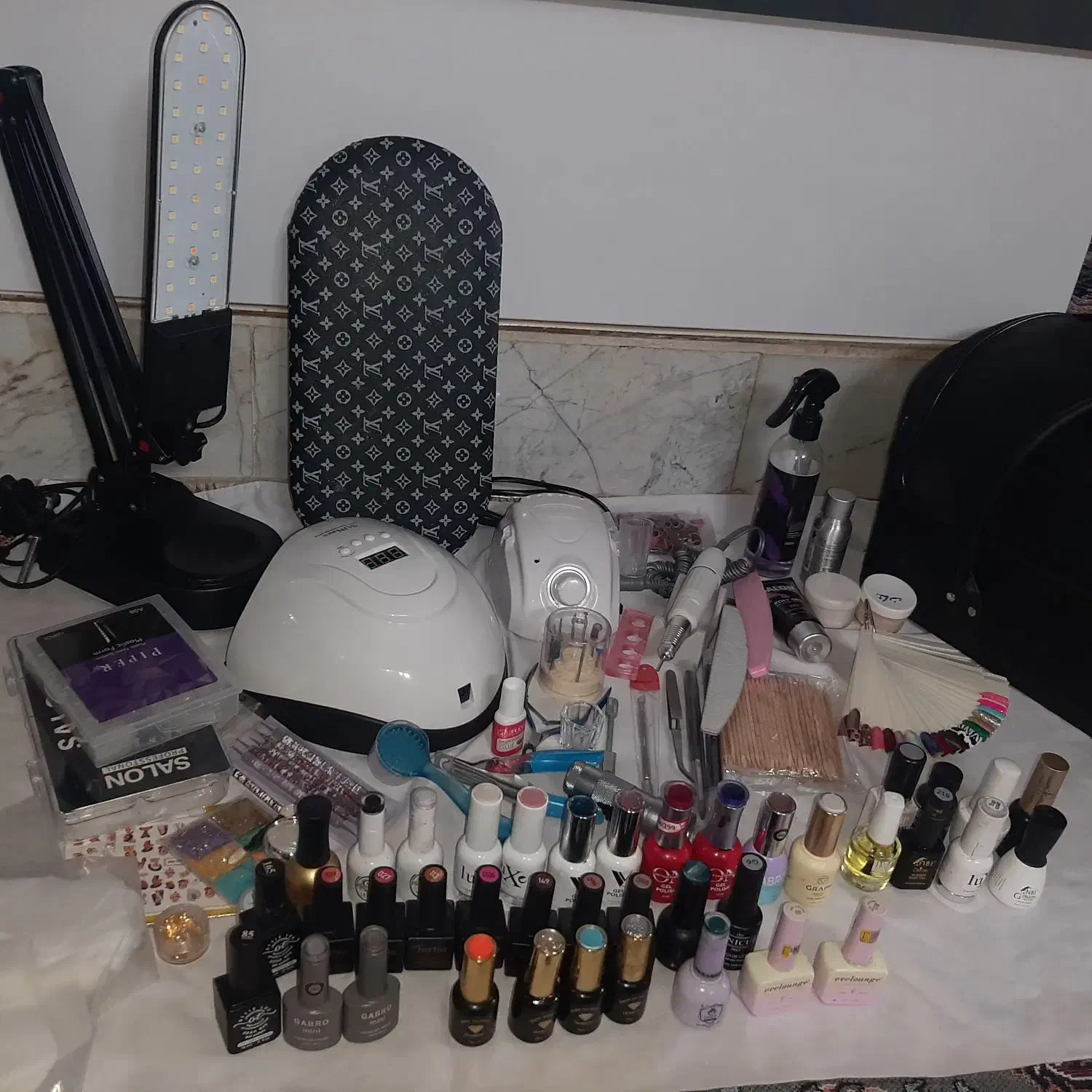 لوازم کاشت ناخن|آرایشگاه و سالنهای زیبایی|پاکدشت, حصار امیر|دیوار