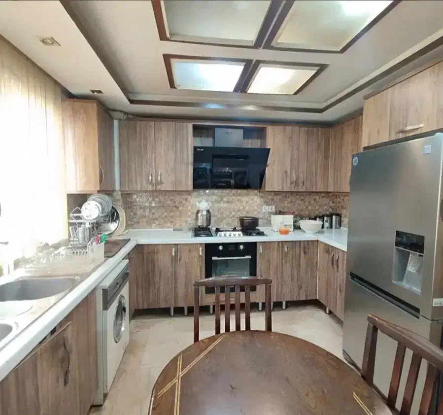 ۱۳۵ متر ۳ خواب نوساز تکواحدی فول امکانات