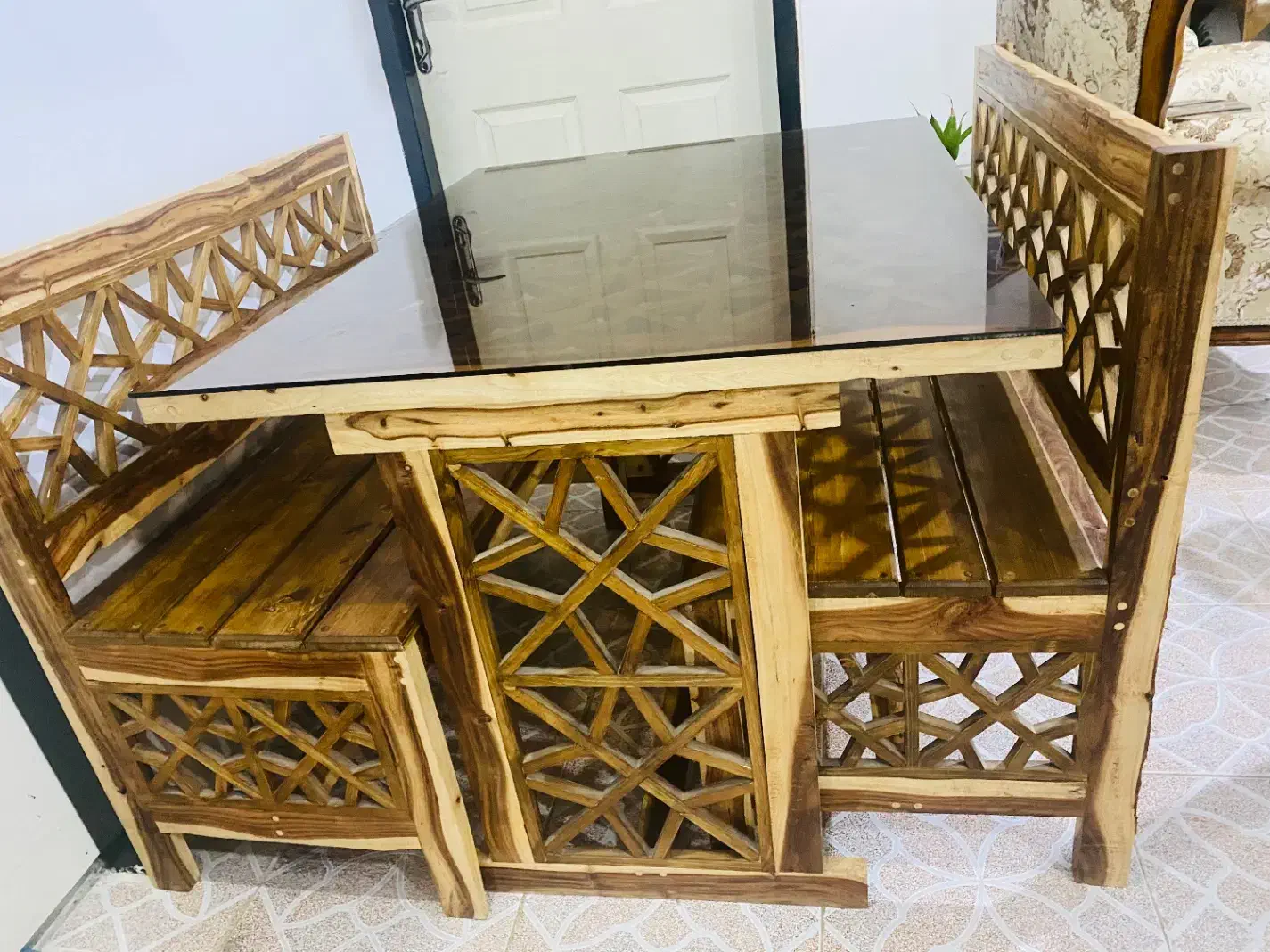 ناهار خوری ۴نفره گره‌چینی|میز و صندلی غذاخوری|فسا, |دیوار