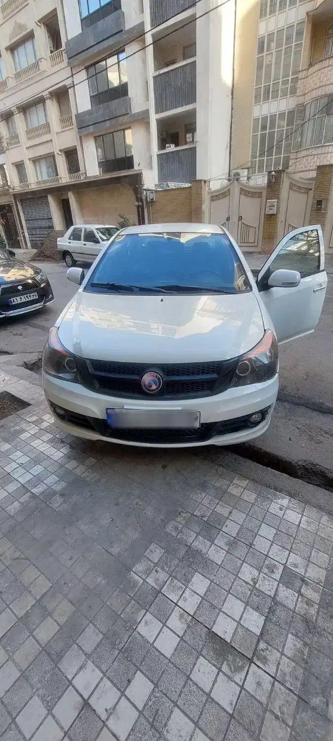 جیلی تمیز خونگی فنی به شرط مکانیک|خودرو سواری و وانت|مشهد, بهاران|دیوار