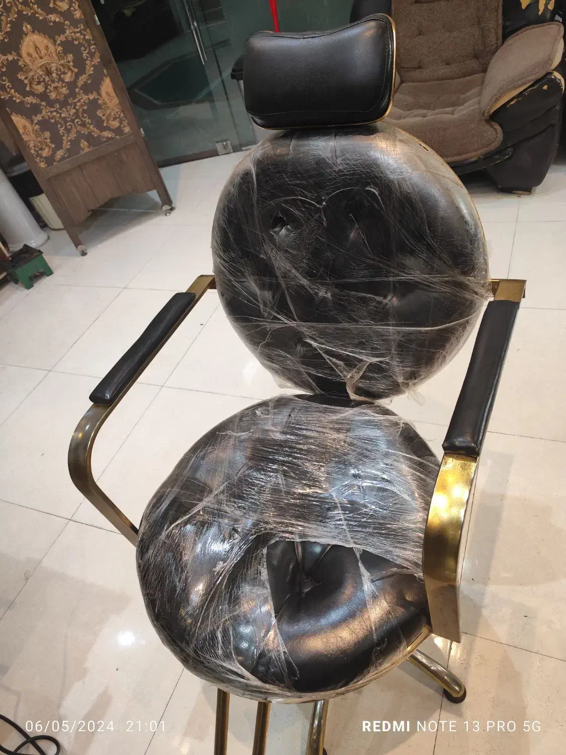 صندلی ارایشگاهی|آرایشگاه و سالن‌های زیبایی|مبارکه, |دیوار